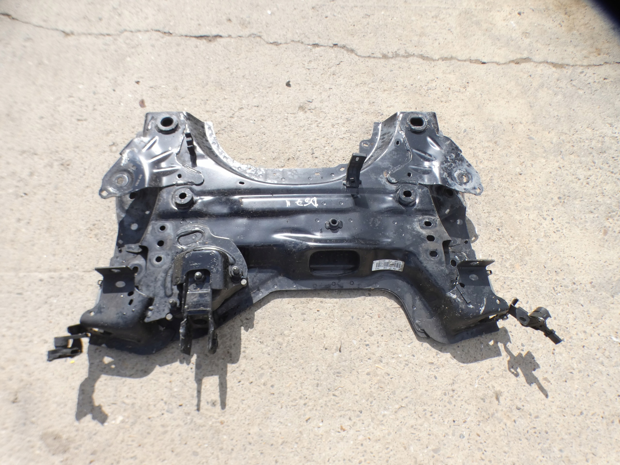 Citroen DS7 Crossback subframe axle beam front front