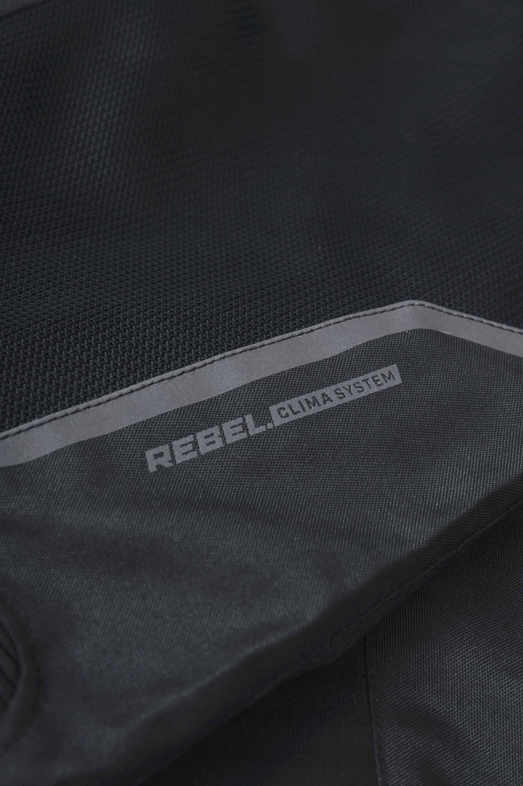 SPODNIE MOTOCYKLOWE DAMSKIE PRZECIWDESZCZOWE HARDY Materiał tekstylia