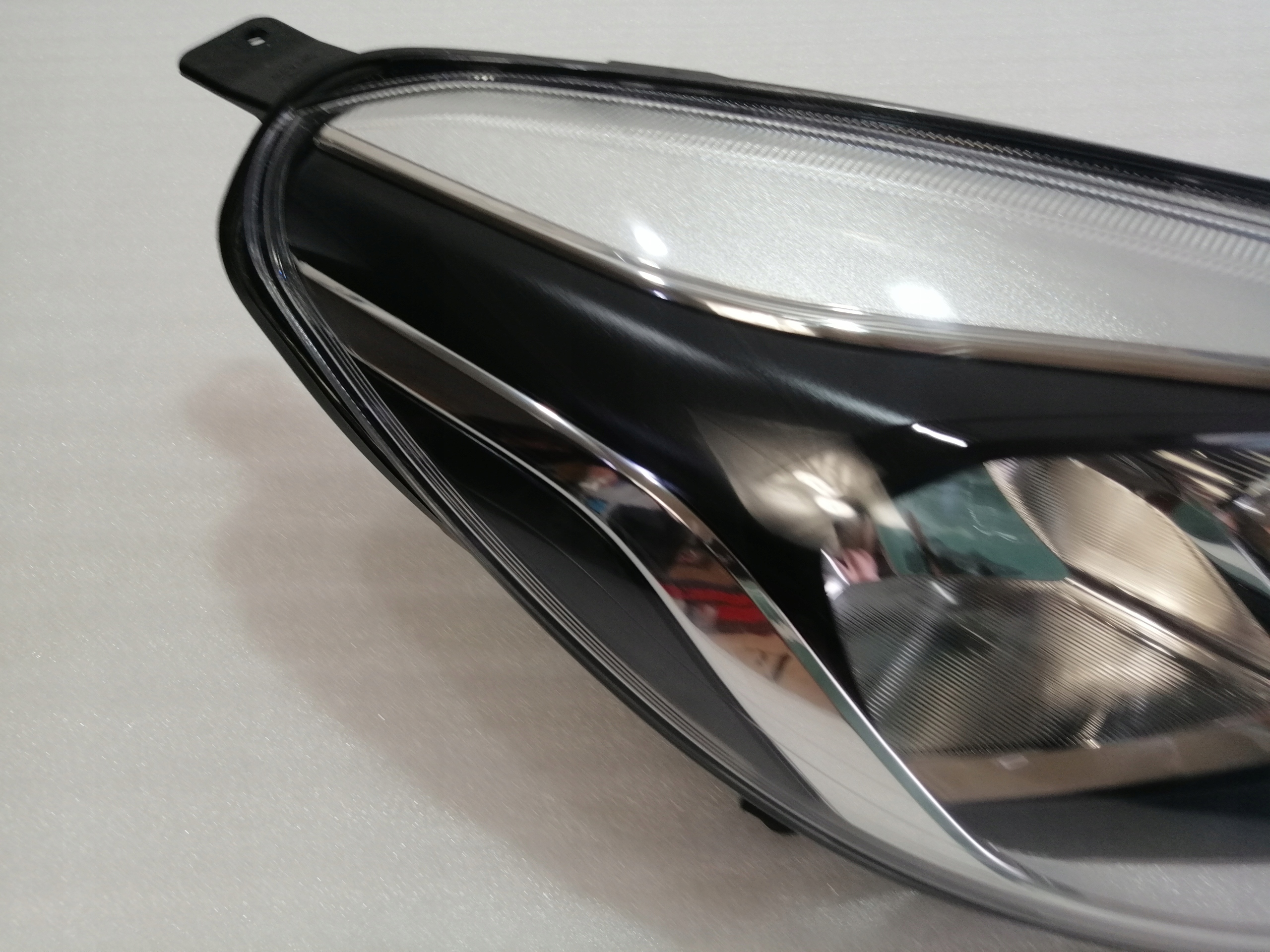 FORD FIESTA MK8 light right front