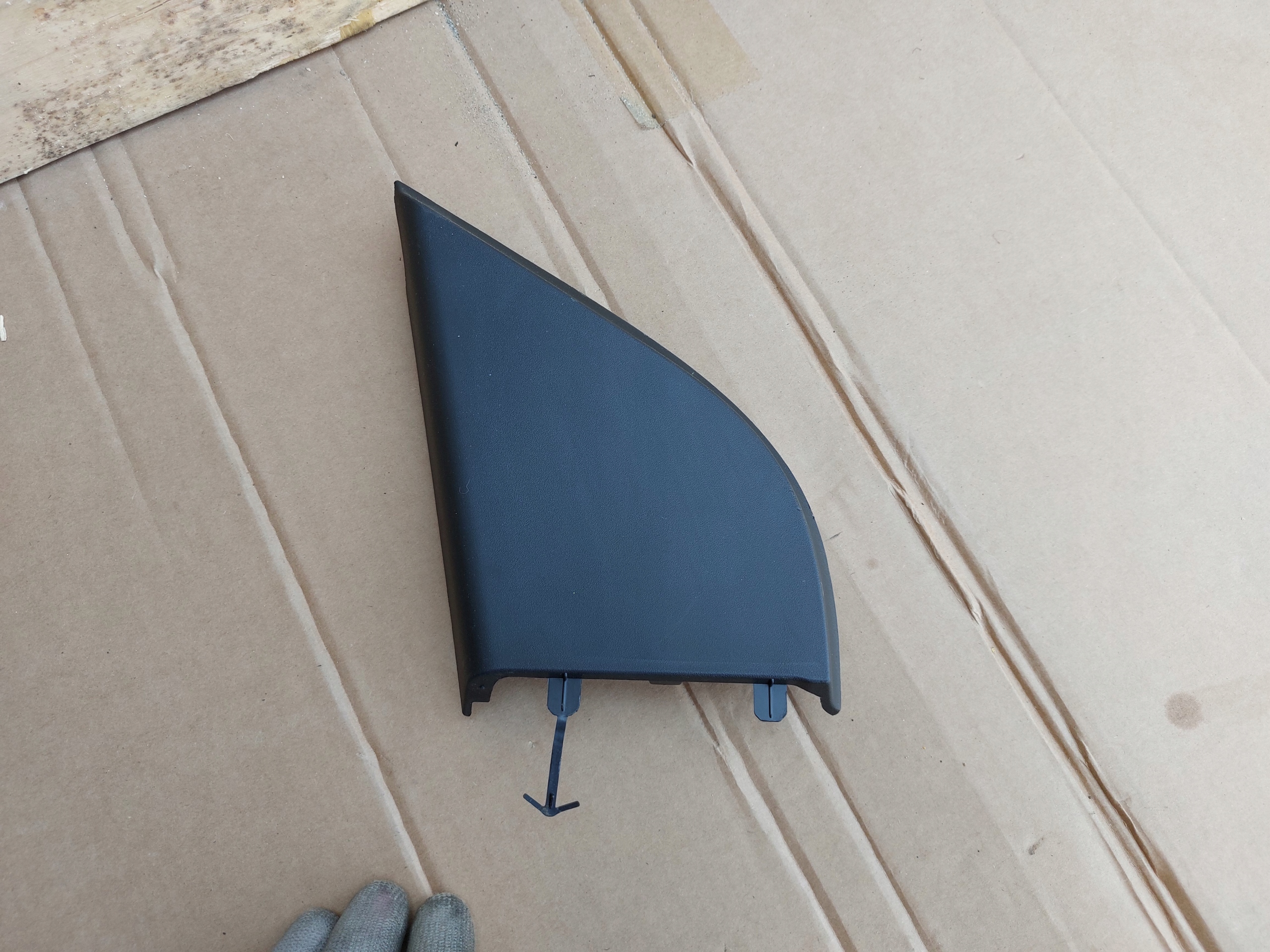 cover trojkat door left front Dacia Sandero III Stepway 21r