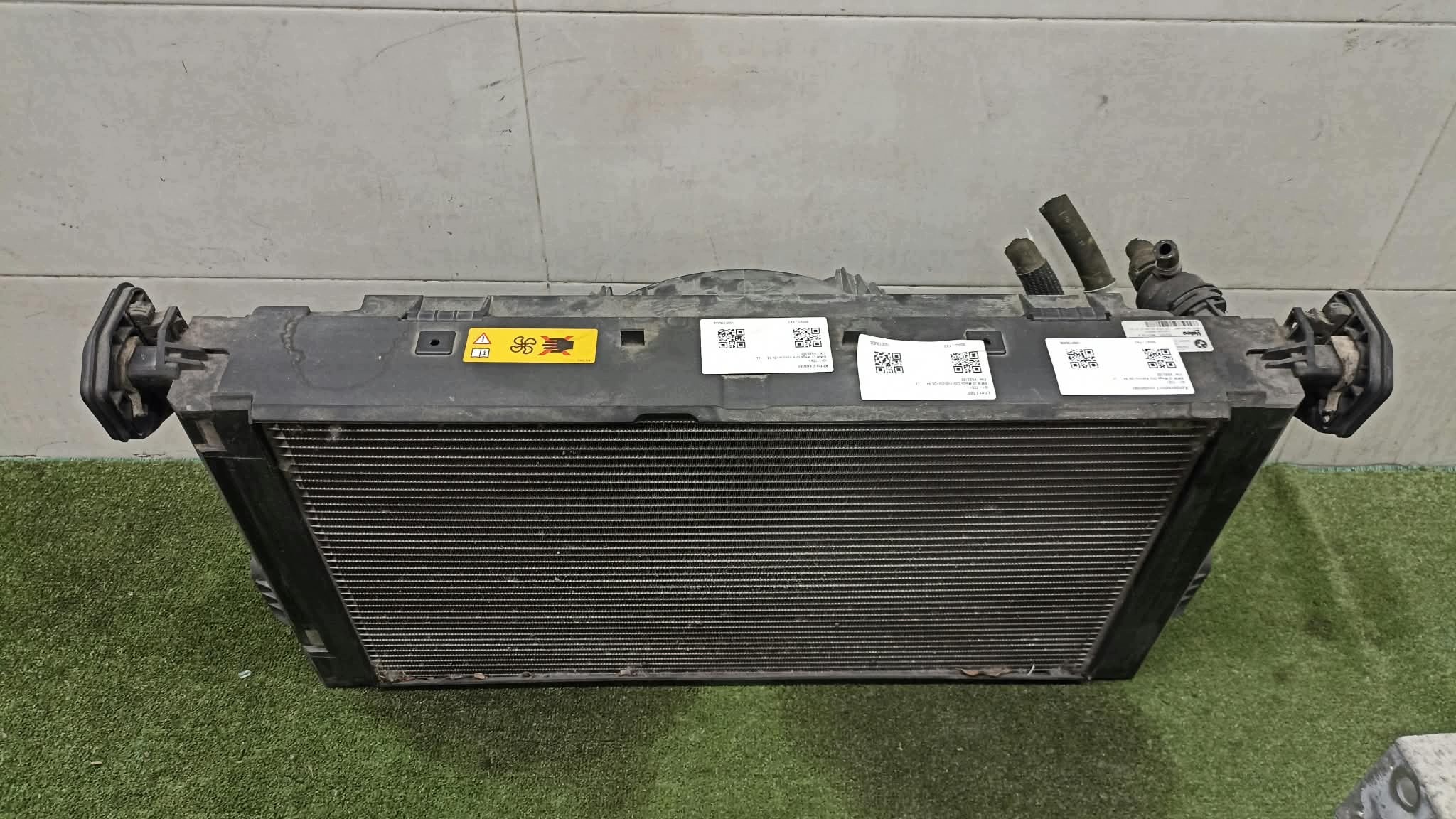 BMW i3 I01 LCI support panel for radiators pillar iron radiator