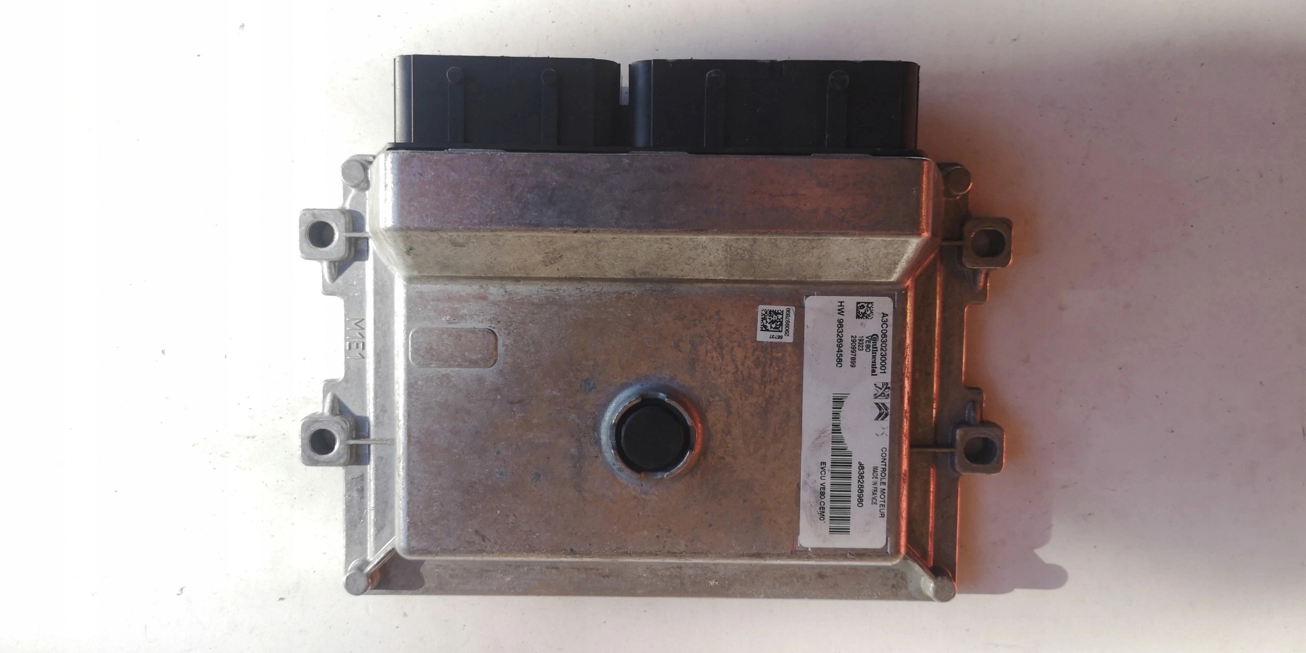 CITROEN PEUGEOT computer ECU 9838288980 9832694580