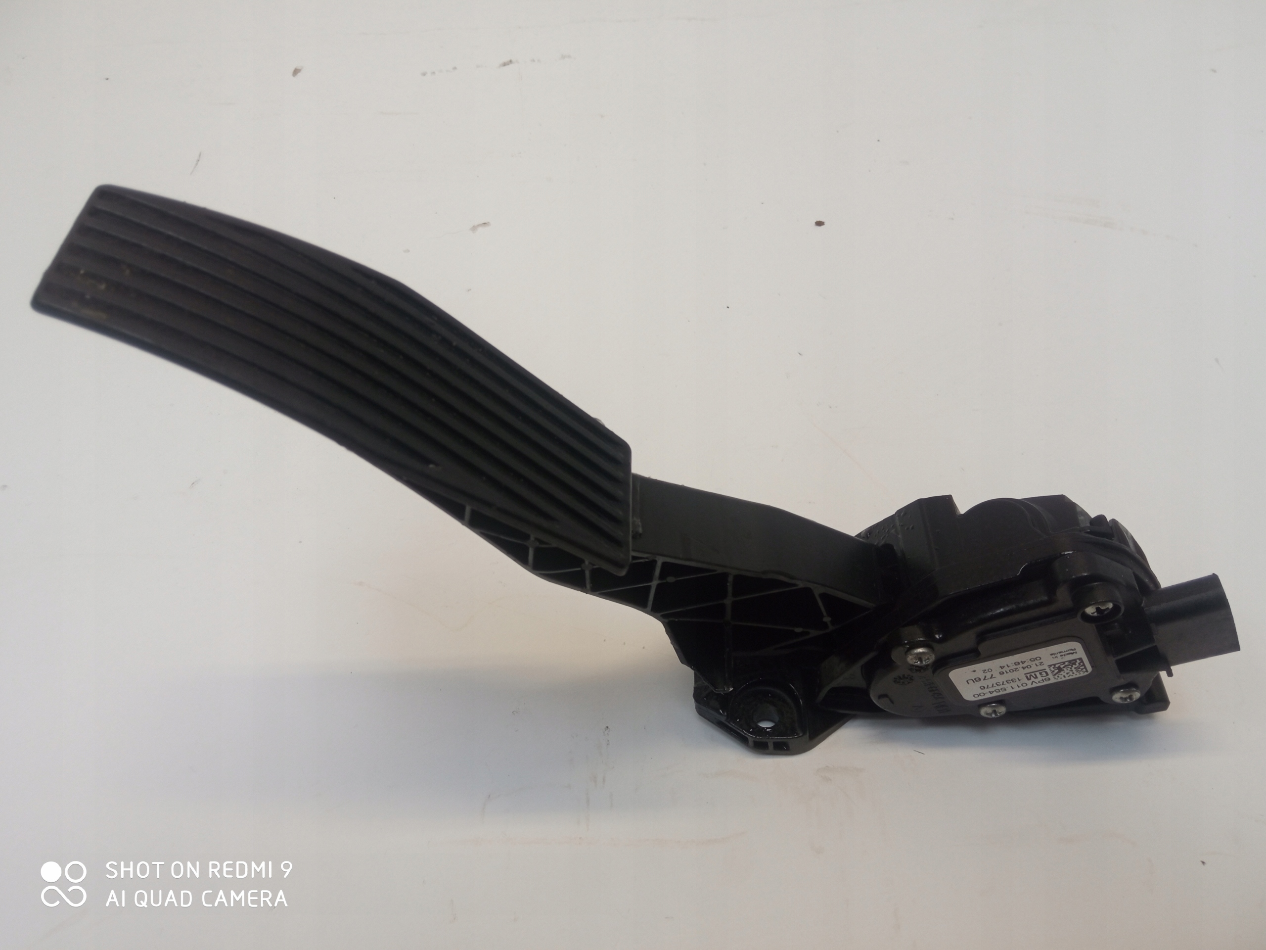 OPEL ASTRA K POTENCJOMETR PEDAŁ GAZU 13373776