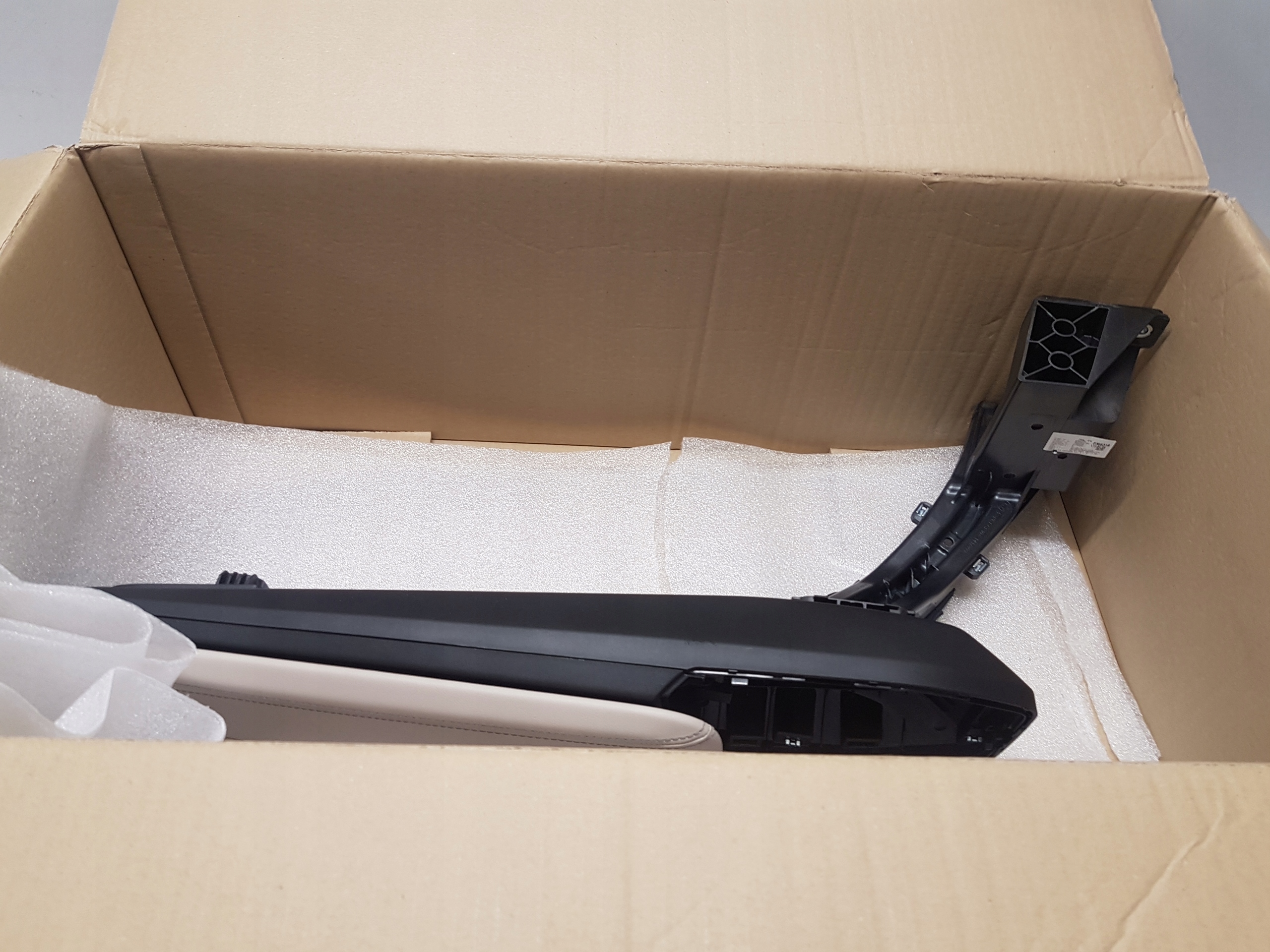 bracciolo BMW X1 U11 U06 5B3DD31