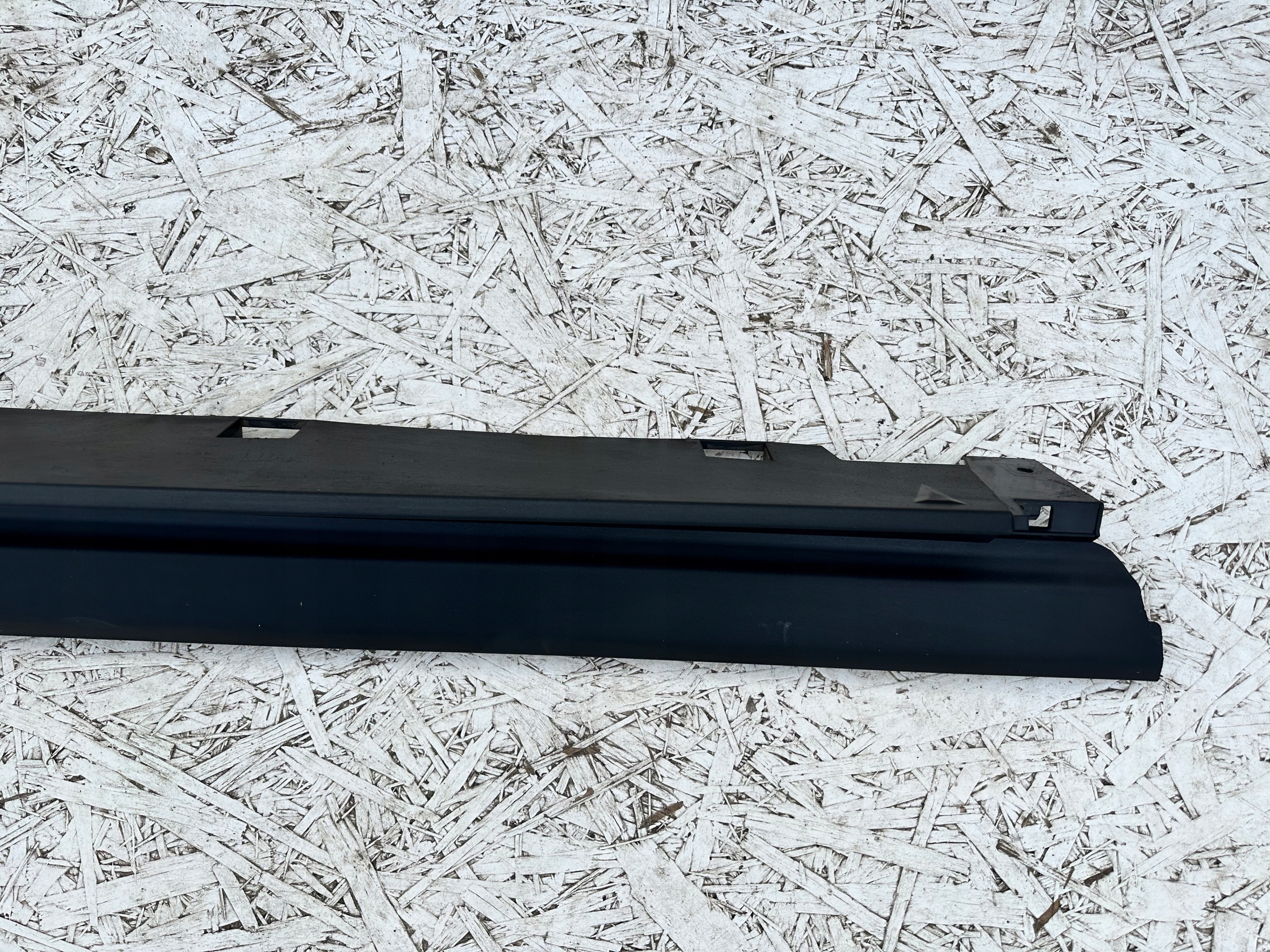 KUGA MK3 ST LISTWA PROGOWA LEWA STRUKTURA NV4B-S10155-A Numer katalogowy części NV4B-S10155-A