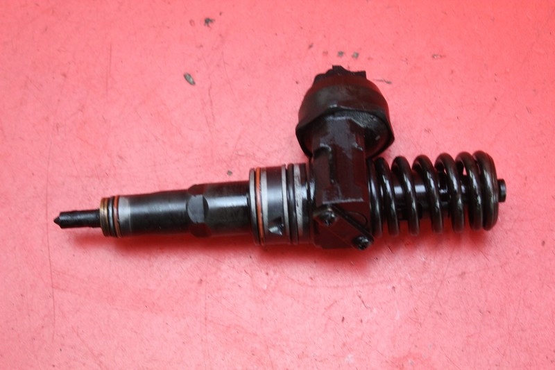 WTRYSK POMPOWTRYSK SKODA SUPERB 1 I 1.9 TDI 02R