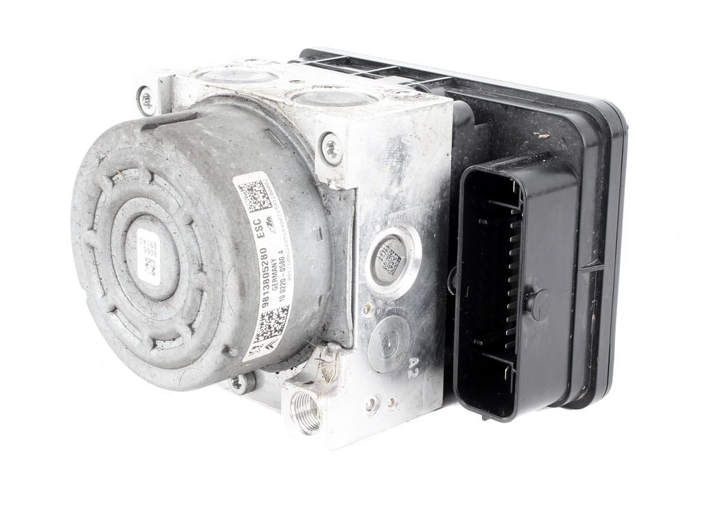 10.0915-3944.3 9813805280 - Главный тормозной цилиндр ABS ESC PEUGEOT 208 12-r.