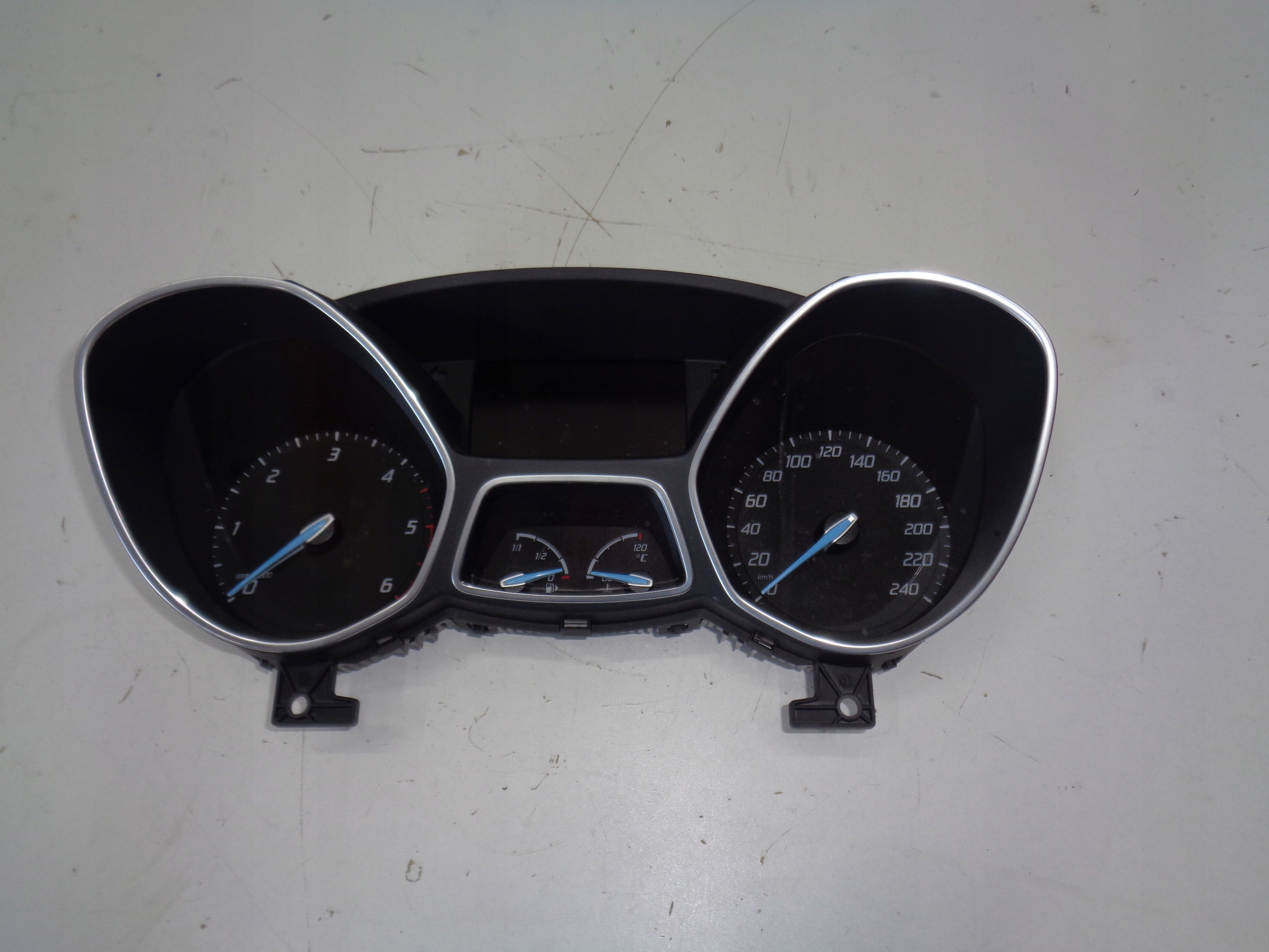 FORD FOCUS MK3 1.6 2.0 TDCI dials dials 10-18r