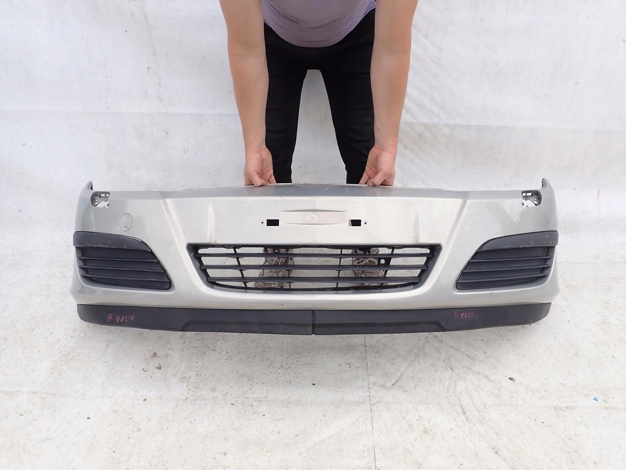 OPEL ASTRA III 3 H 04-07 bumper front washer