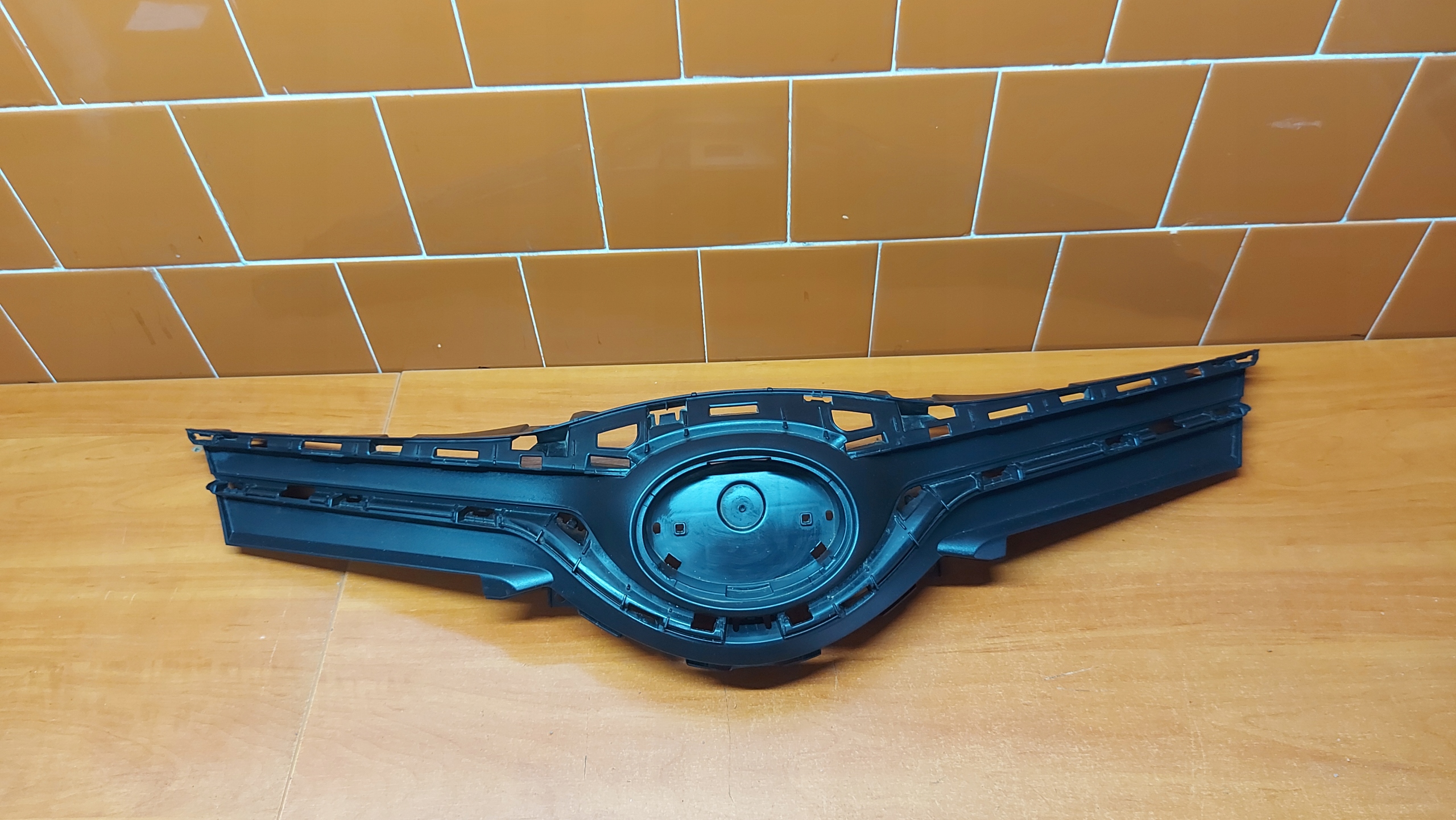 pillar support grill supports front front TOYOTA YARIS III 14