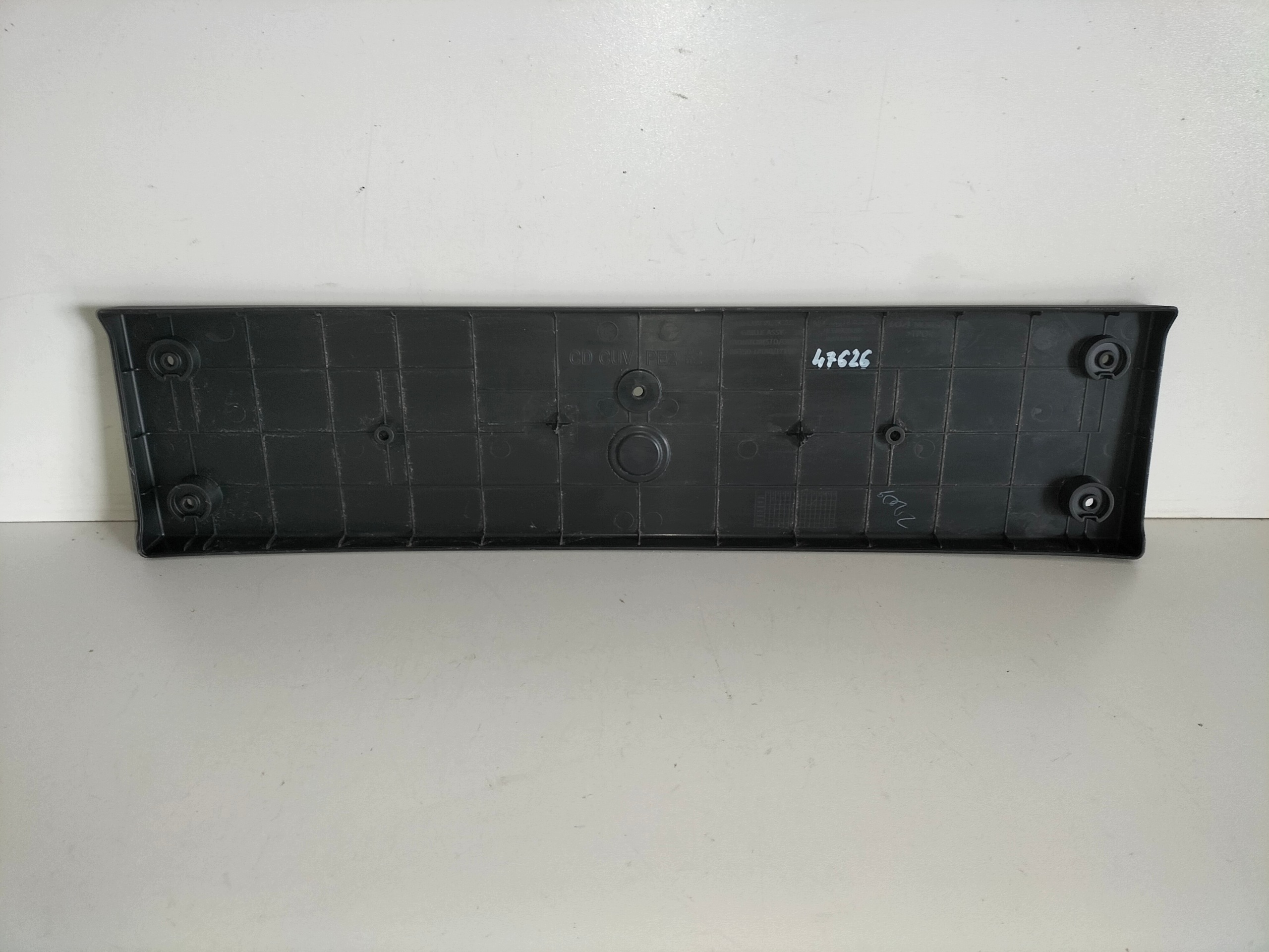 pad below tablice registration front KIA X-CEED XCEED II 26
