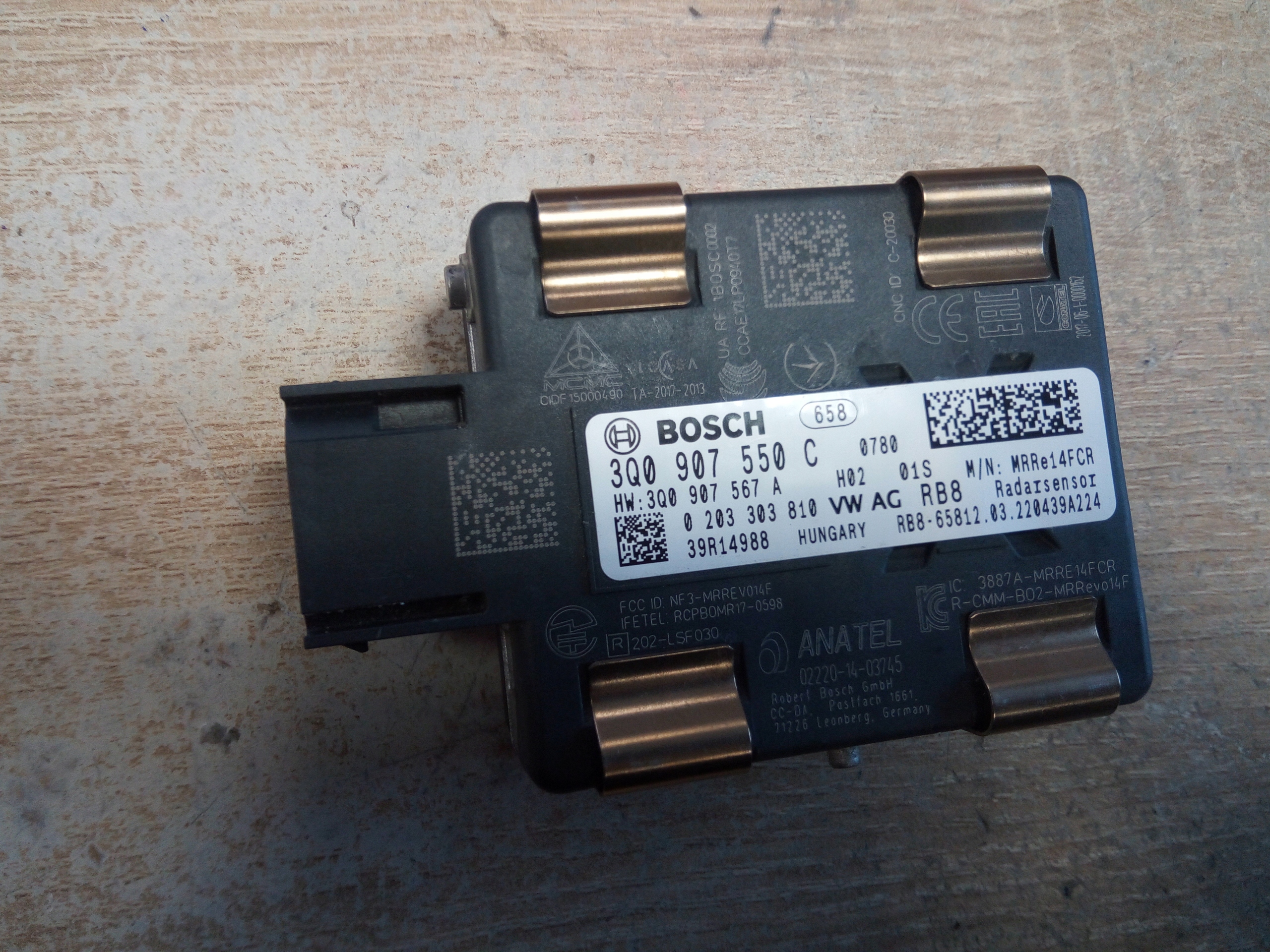 3Q0907550C - РАДАР DISTRONIC VW SEAT SKODA AUDI 3Q0*