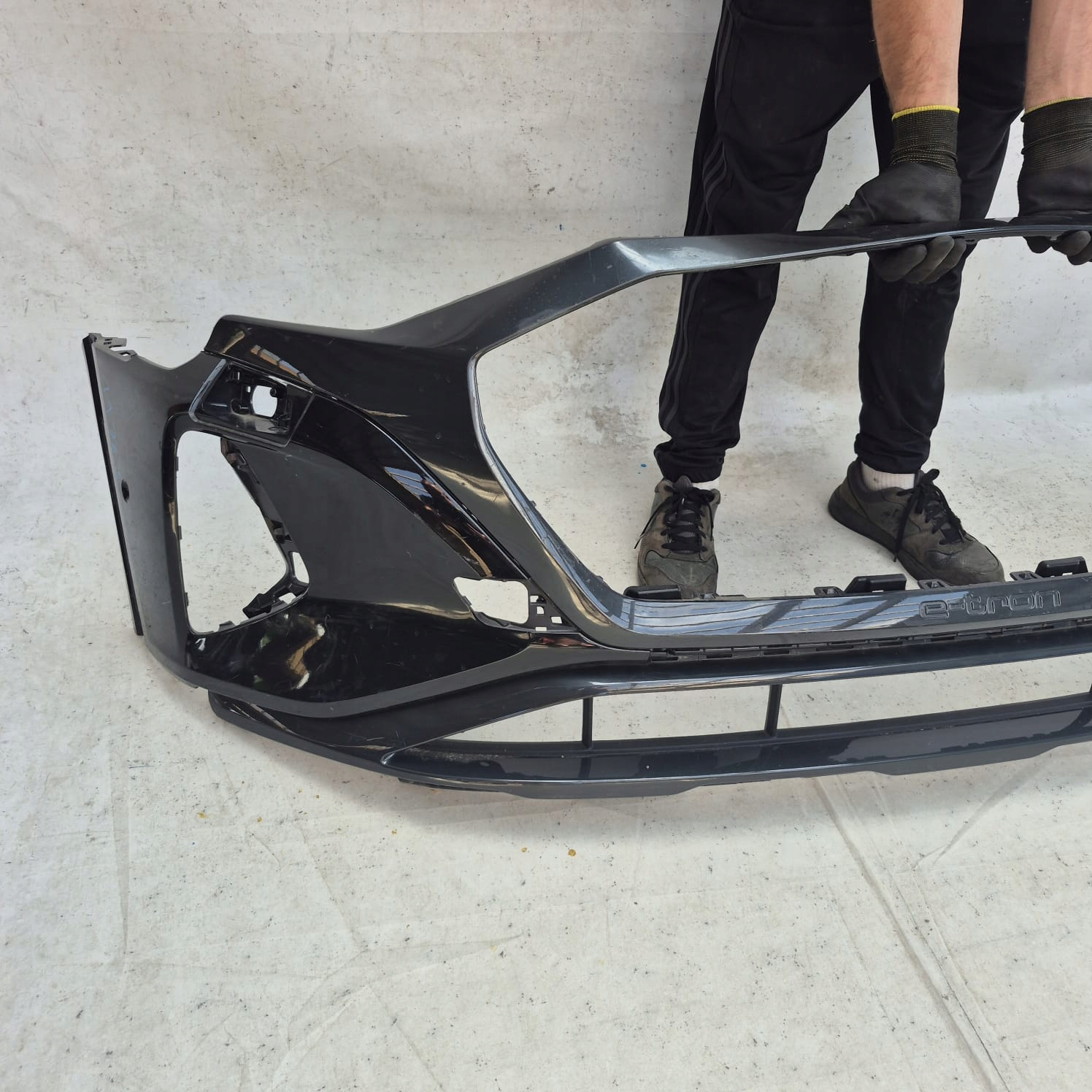 AUDI Q8 E-TRON 4KE LIFT 22- bumper front front 4KE807438H SPR PDC
