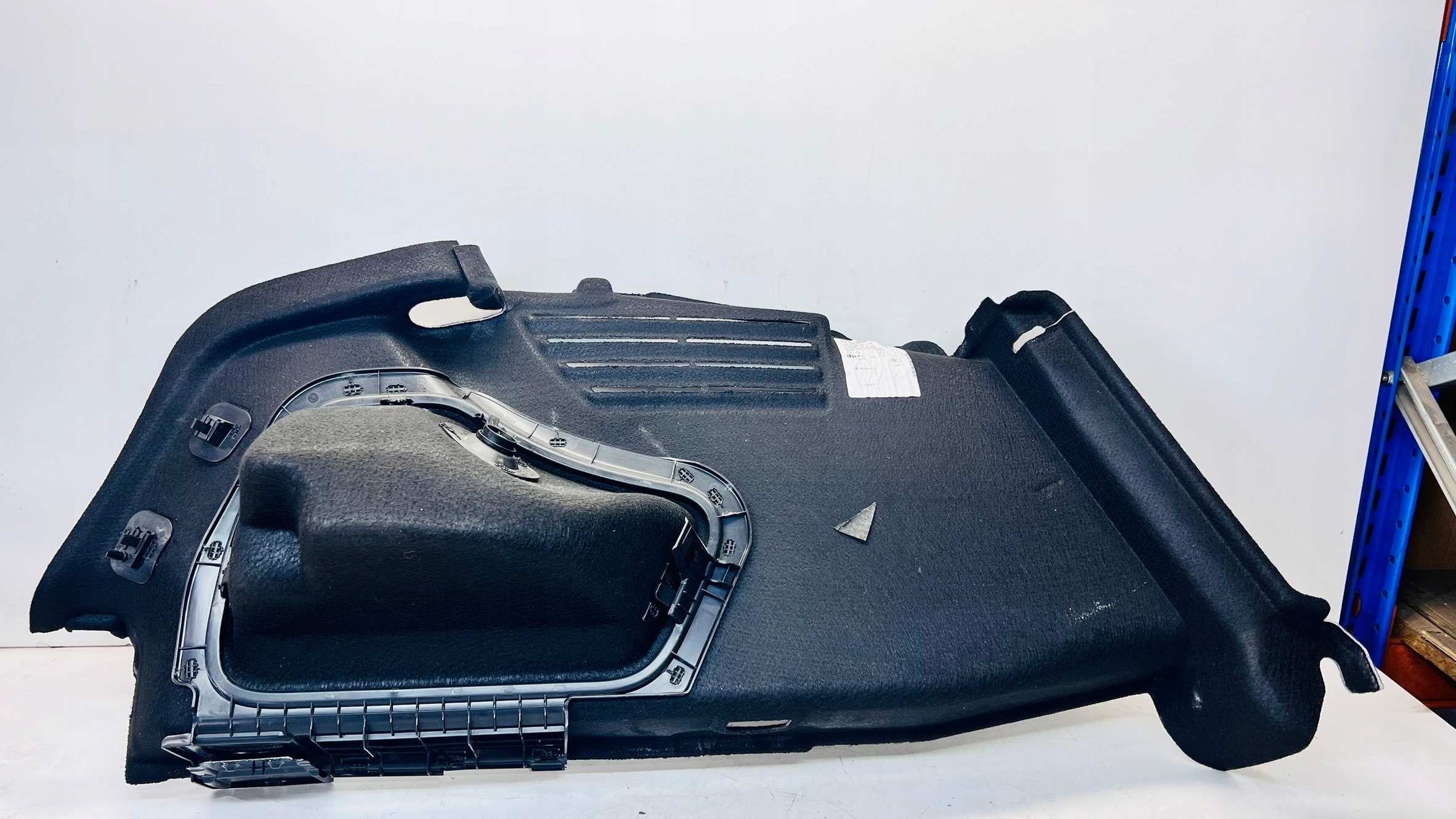 boot upholstery right rear part AUDI A4 B9 sedan 8W5863880M CA9
