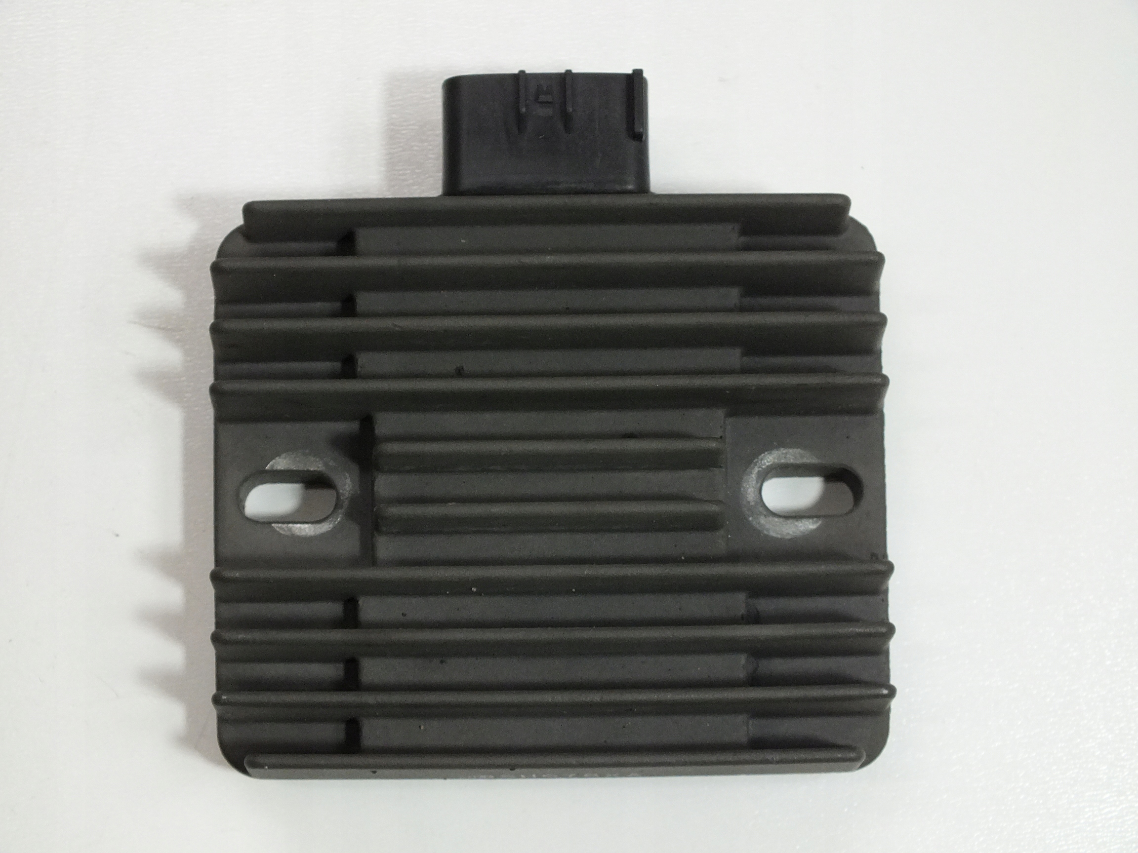 26031-Z750-1 - Регулятор напруги KAWASAKI Z750 з 750 ABS 07-12