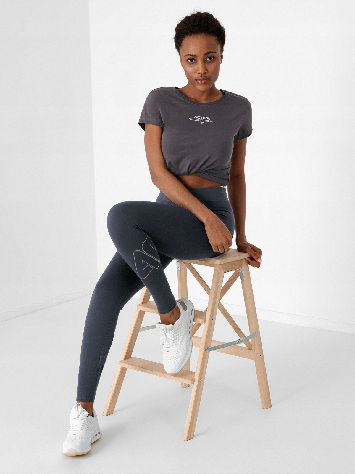 

Legginsy Damskie 4F LEG013 H4Z21