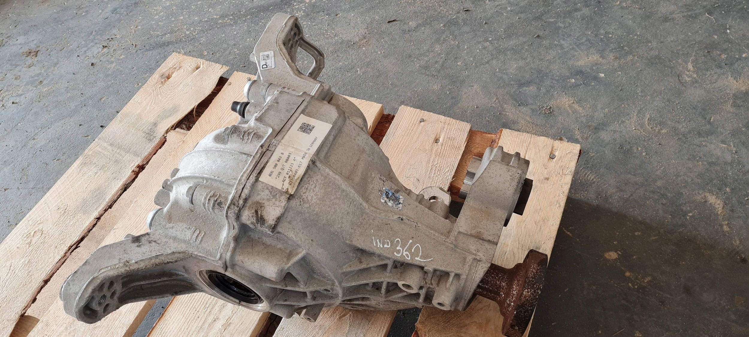 SQ8 4M RSQ8 Q8 differenciál differenciál differenciál far 4.0 TFSI QUT 0DG500043B SQ7 4M Q7
