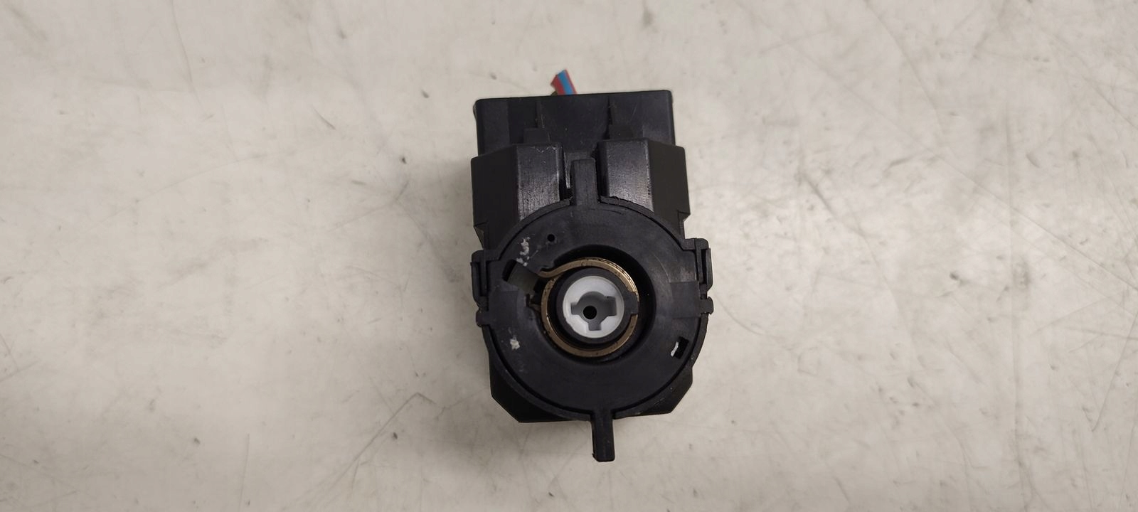 Kostka stacyjki BMW E46 2.3i