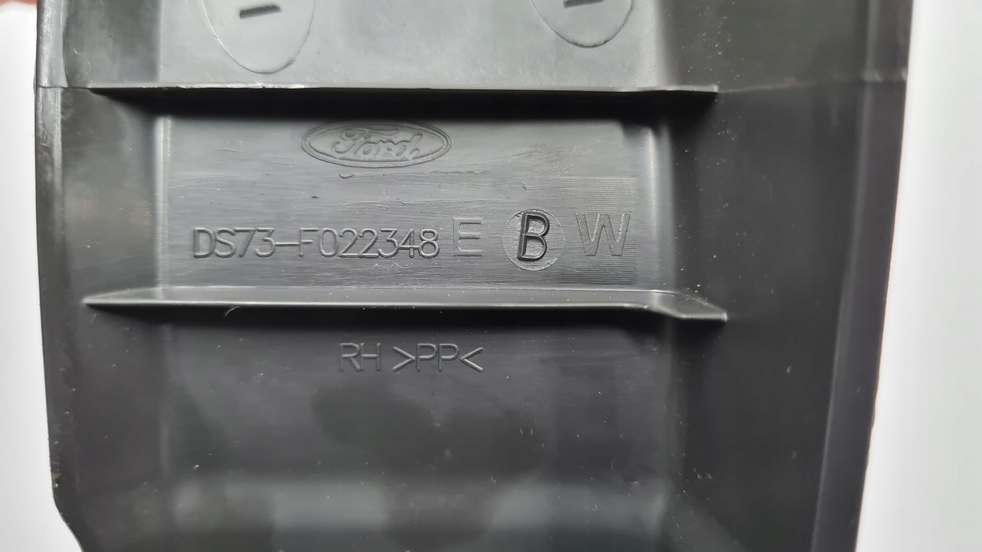 OSŁONA PROGU PRAWA FORD MONDEO MK5 DS73-F022348 Produkt generyczny osłona progu