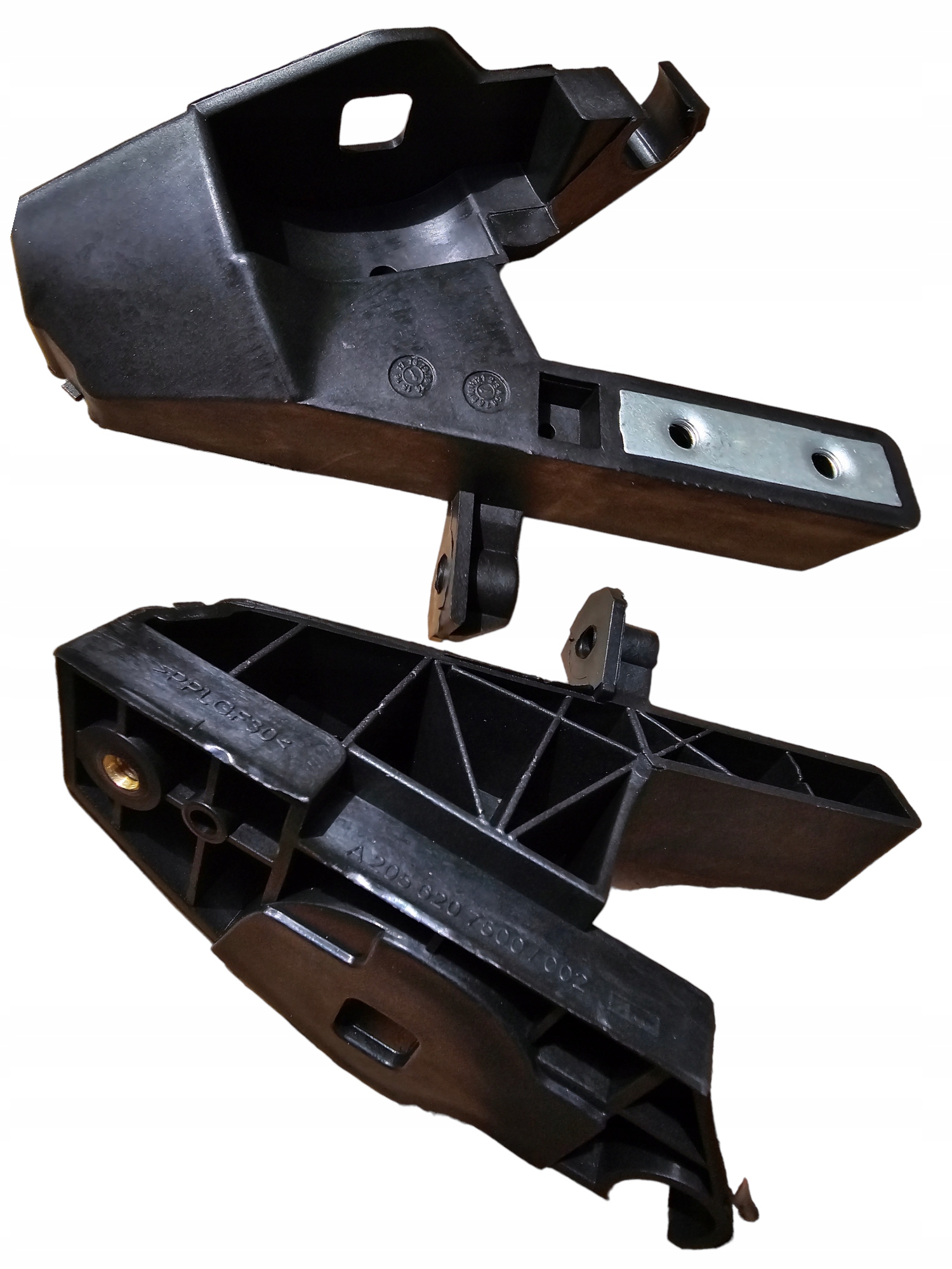 ŚLIZG REFLEKTORA LAMPY PRZEDNIEJ MERCEDES W205 Stan opakowania oryginalne