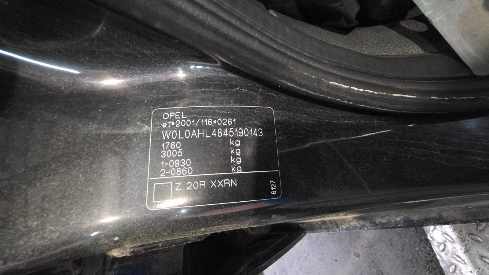 OPEL ASTRA 3 III H module fuse box 13145042