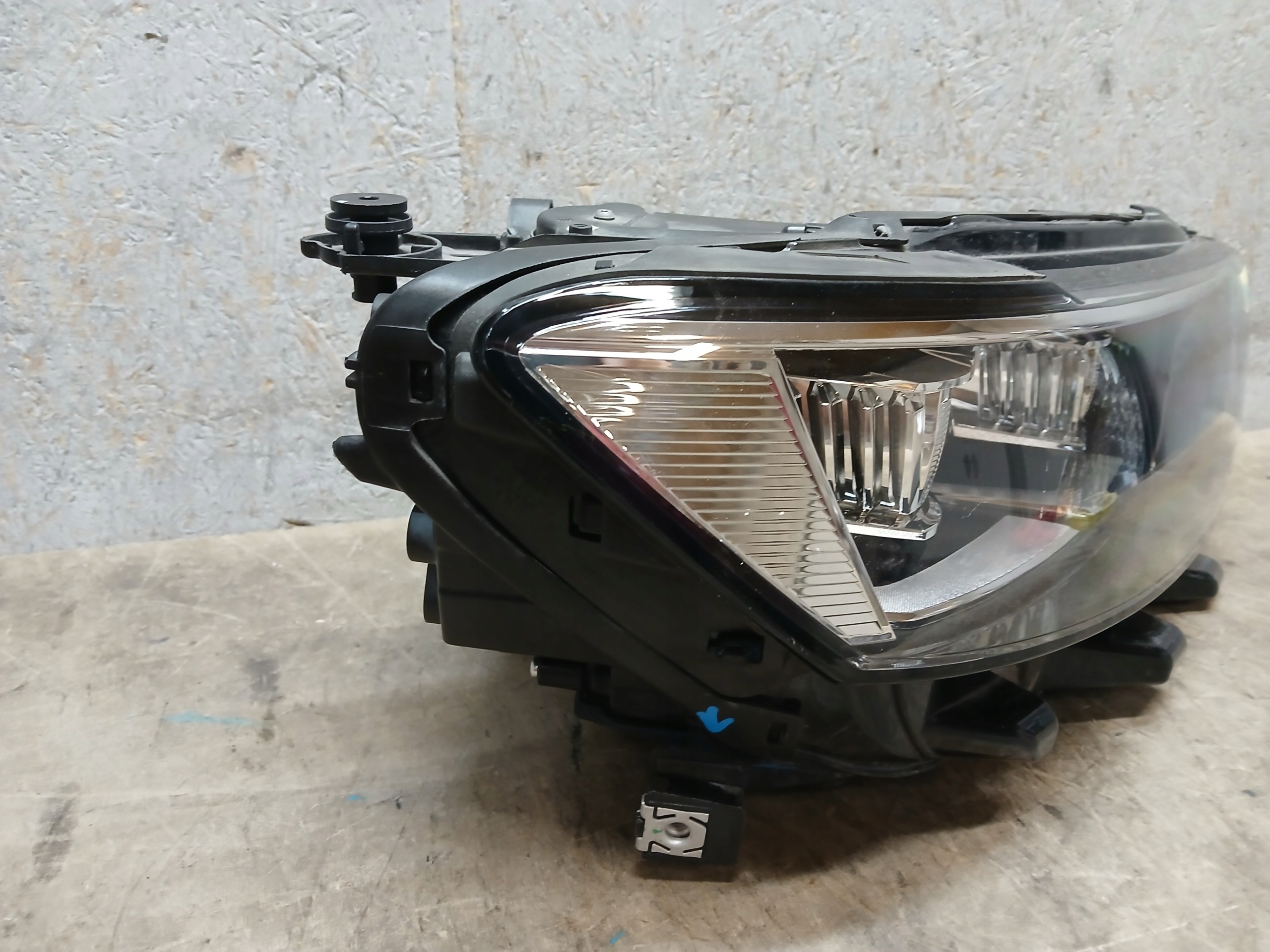 light front right VW T-ROC T ROC FULL LED 2GA 2GA941036P