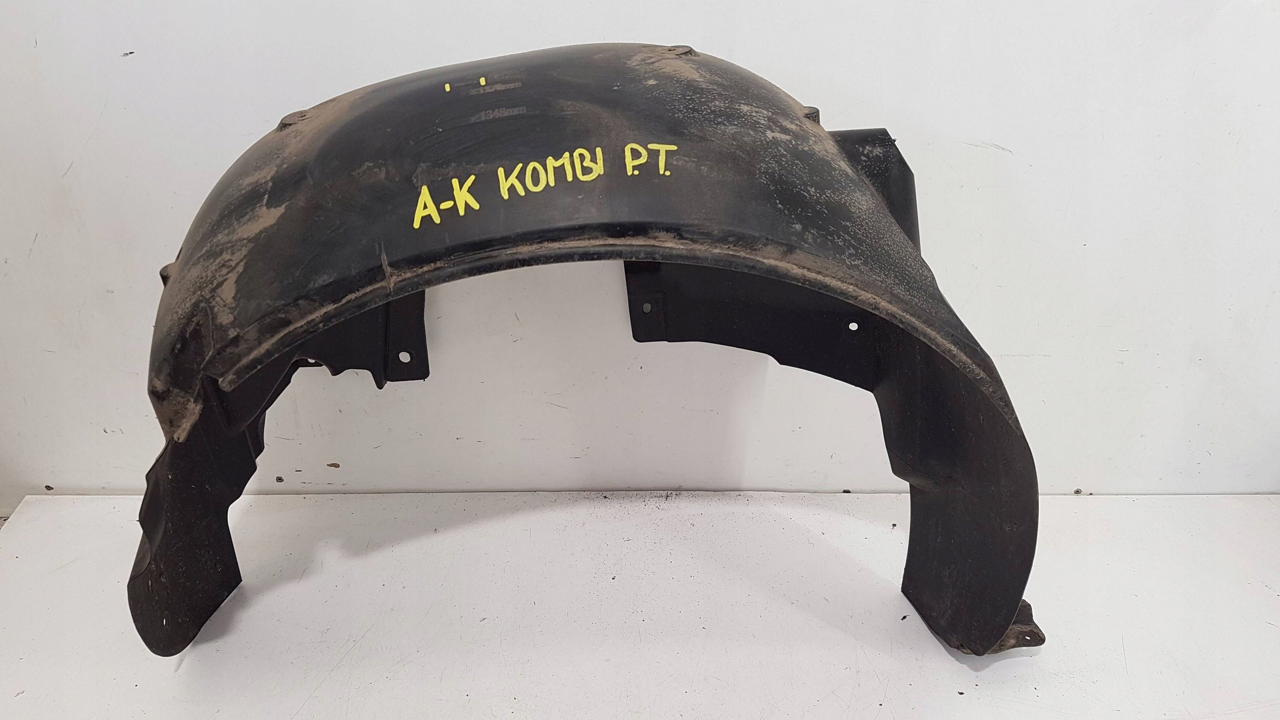 opel ASTRA K V подкрылок правый задний
