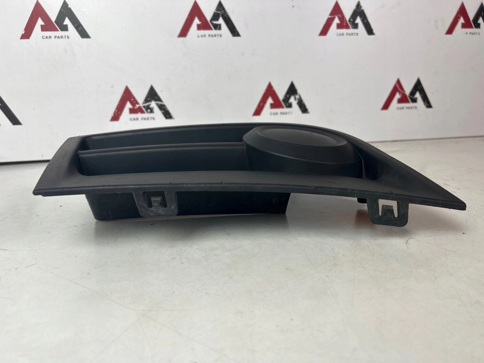 grid spoiler grille of a bumper front front right Mercedes Actros MP4
