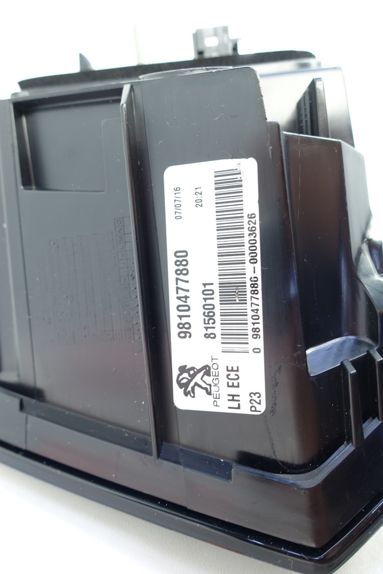 light left rear part LED PEUGEOT 3008 II 9810477880
