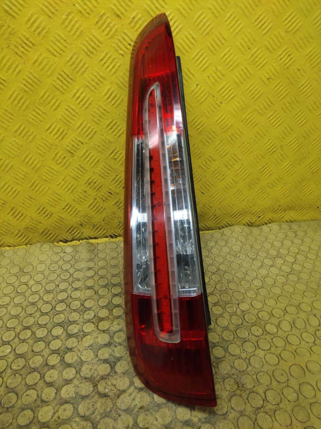 FORD C-MAX LIFT light left rear part 2SK009504