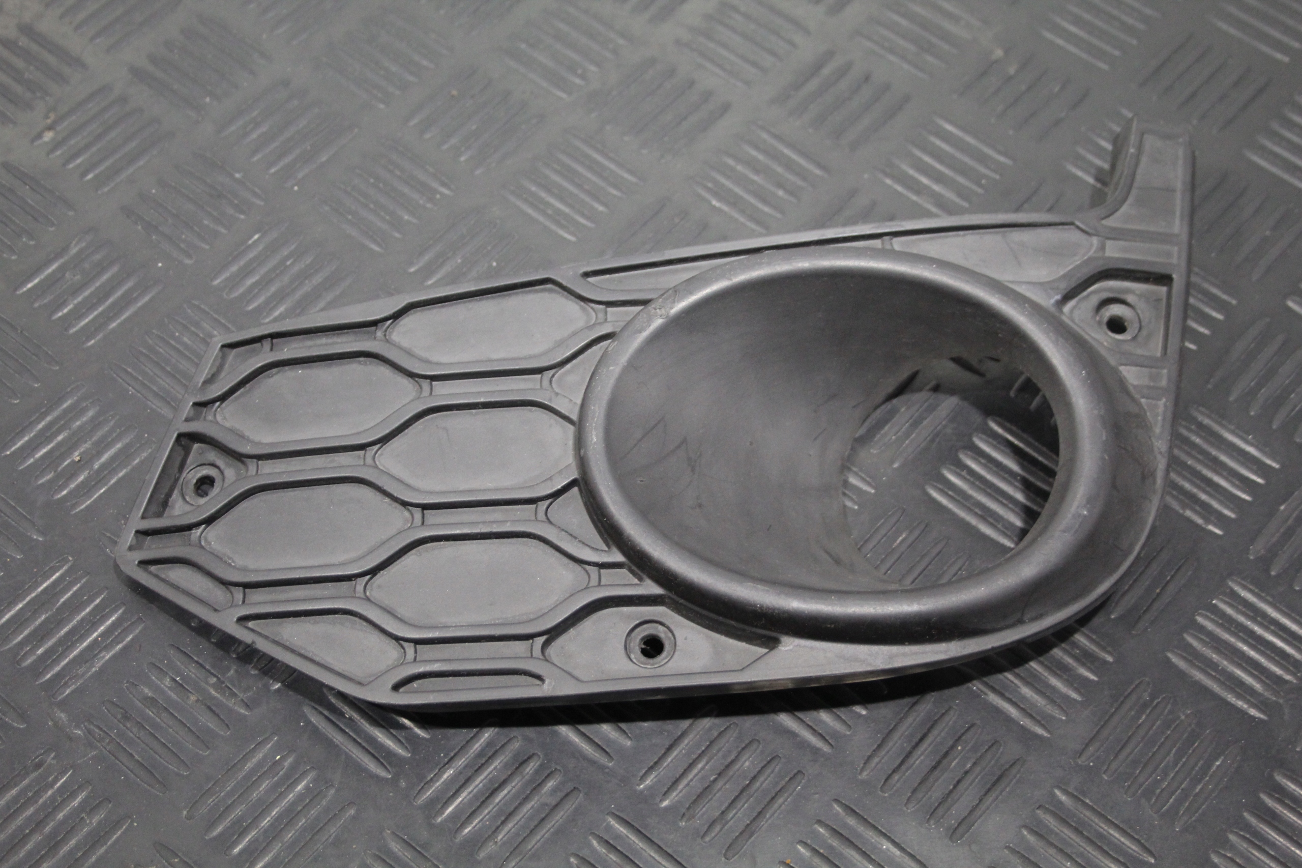 KATKA der Stoßstange links IVECO DAILY IV 4 5801529859