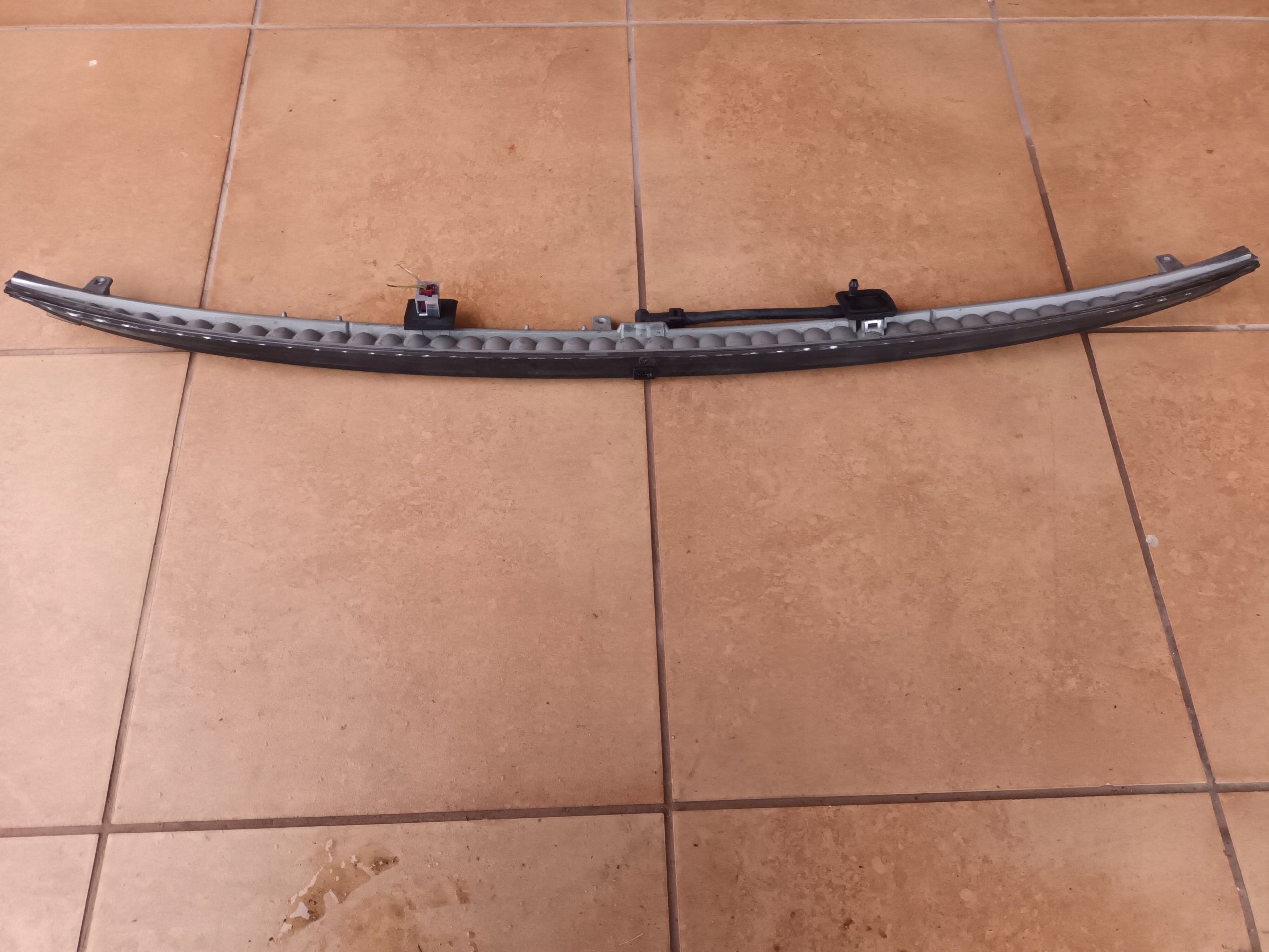 Третій сплав MERCEDES W211 Універсал ліфт A2118201656