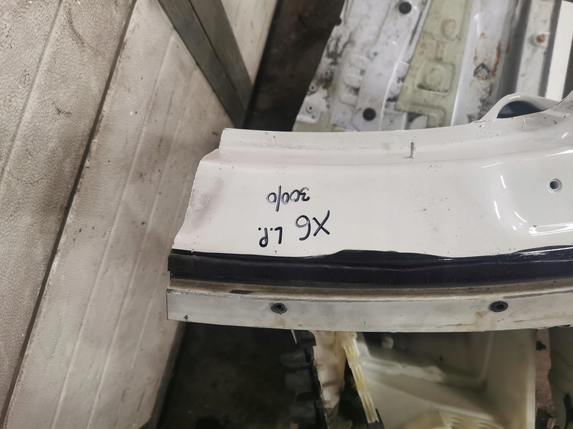 Štvrťka štvrťka ľavý predok BMW X6 E71 300/0