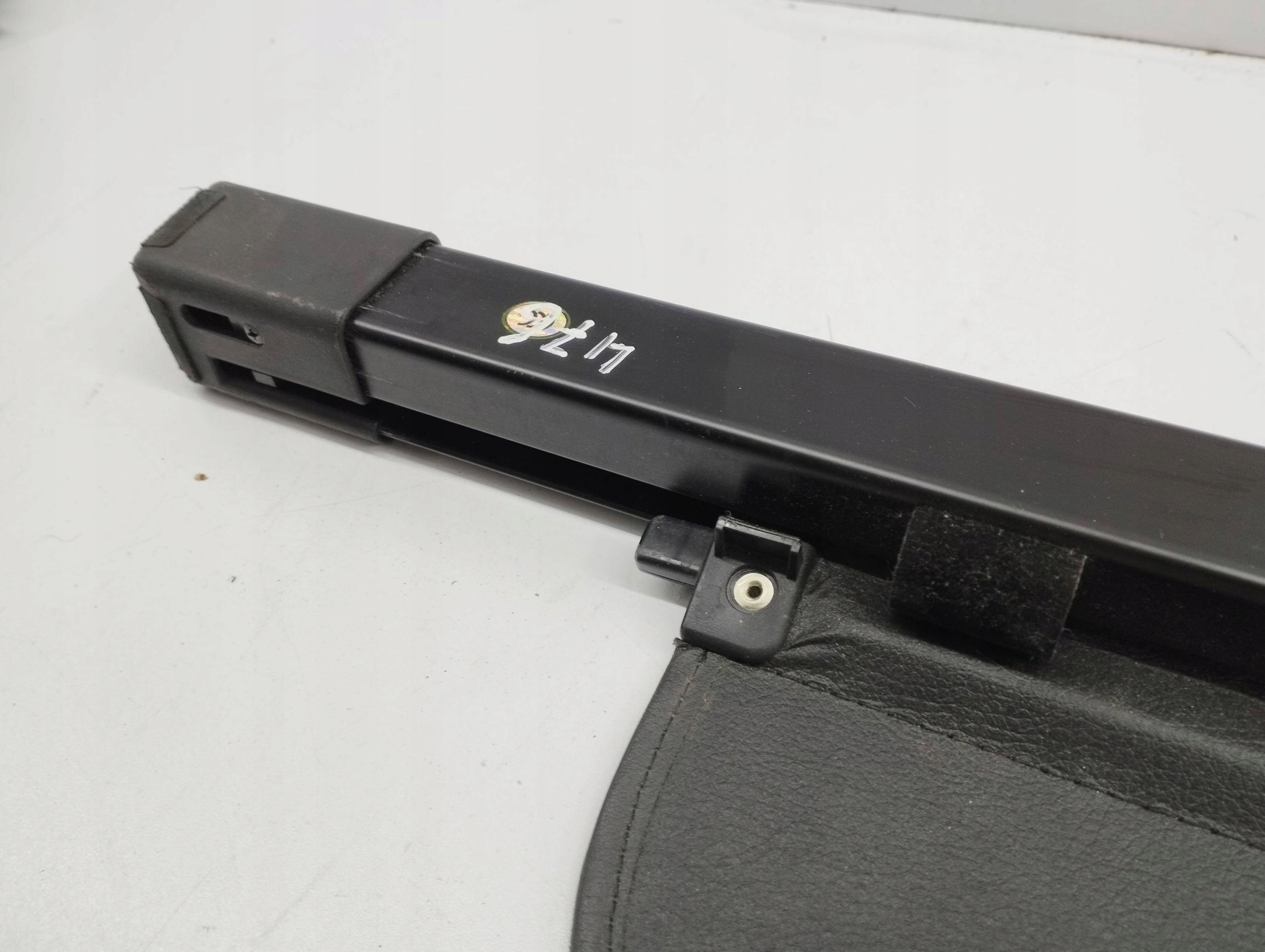 mazda 2011 ролета багажника