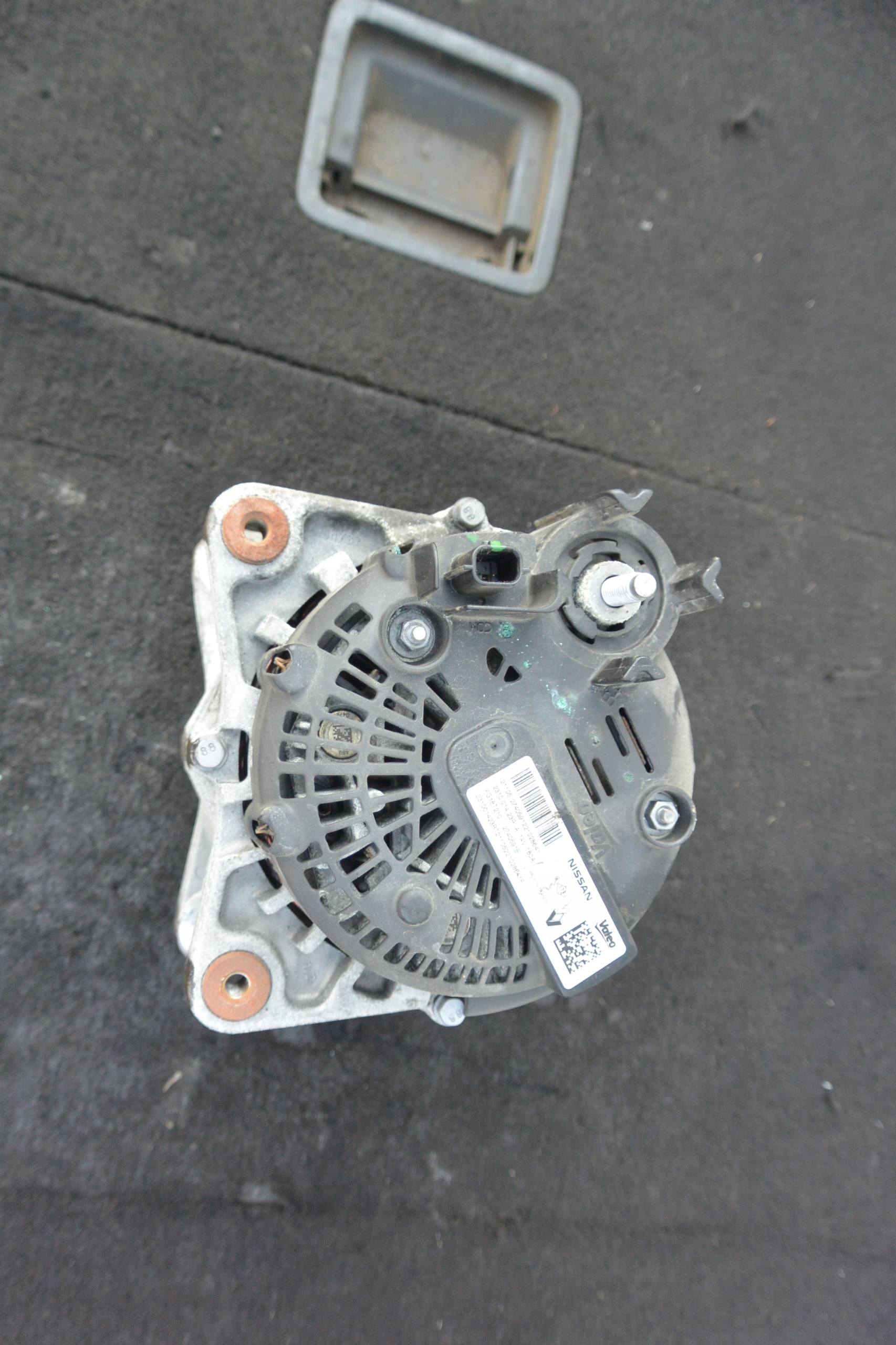 alternator 180A RENAULT TRAFIC III 2.0 DCI