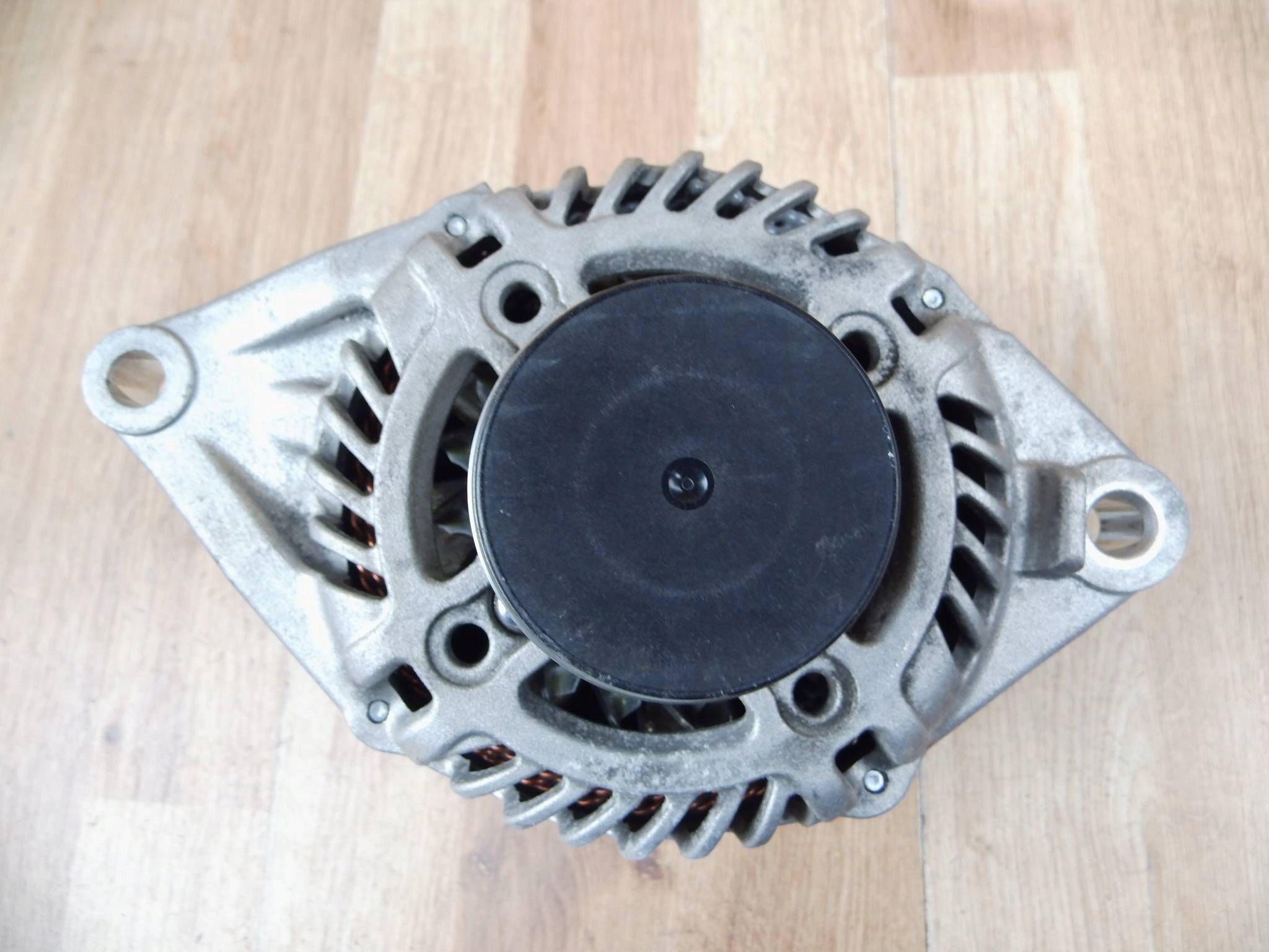 Mitsubishi ASX 2.0 alternator 1800A567