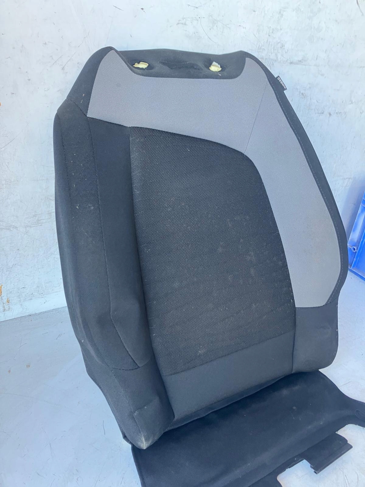 OPARCIE seat driver´s left front CITROEN C4 PICASSO II