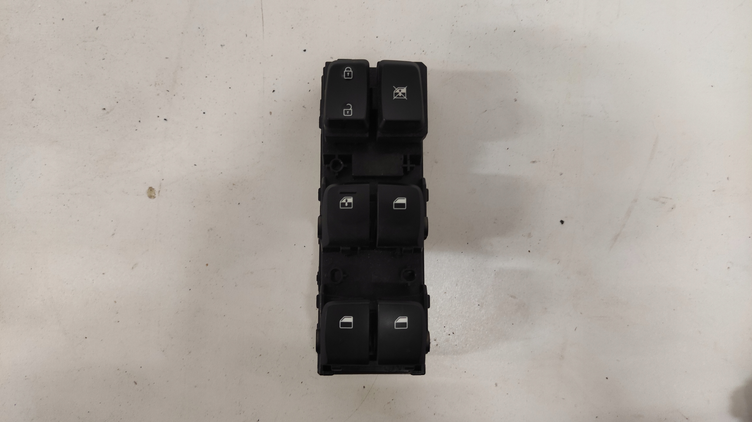 HYUNDAI KONA switch windows LEWEJ PRZEDNIEJ 17