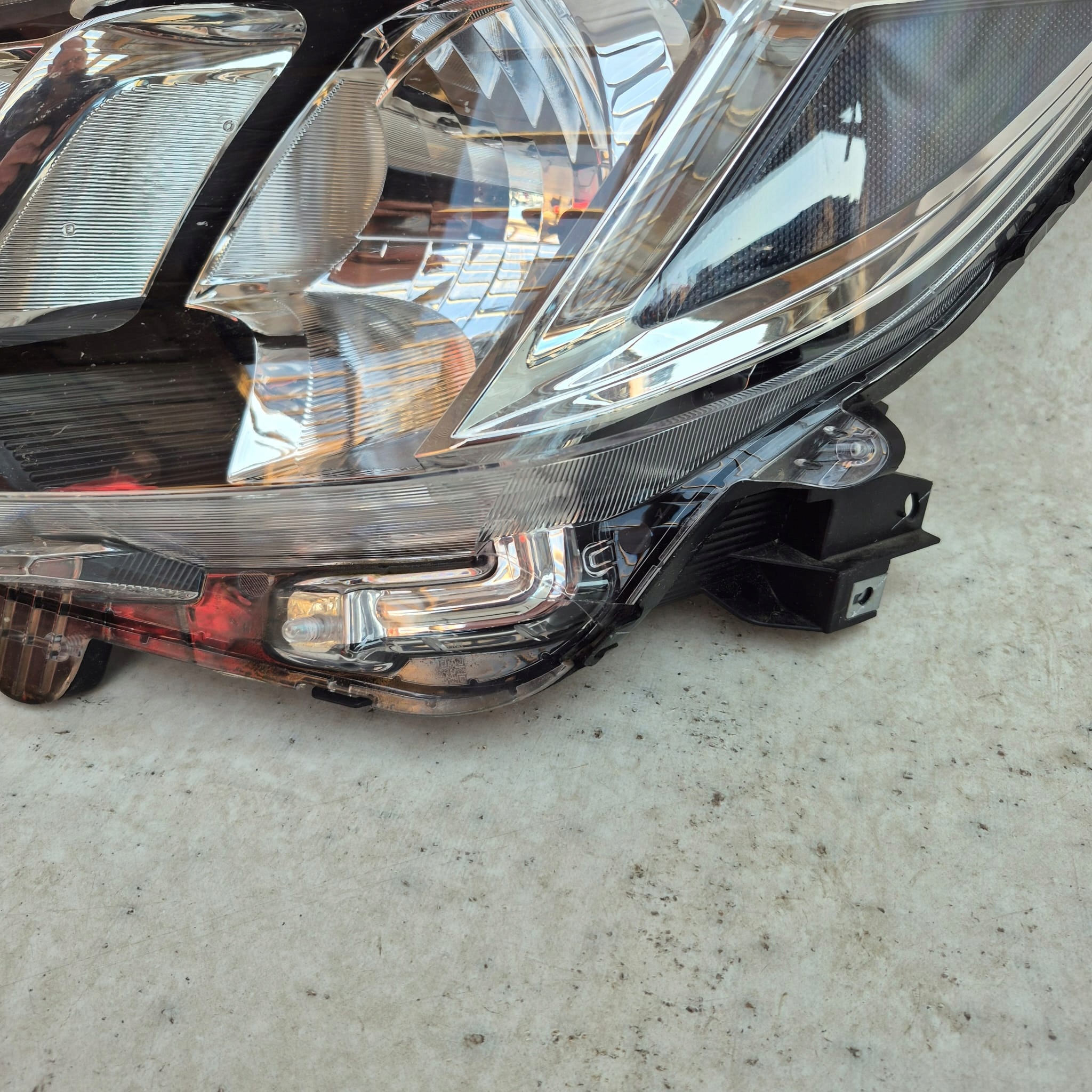MITSUBISHI SPACE STAR II LIFT 19- light left front front