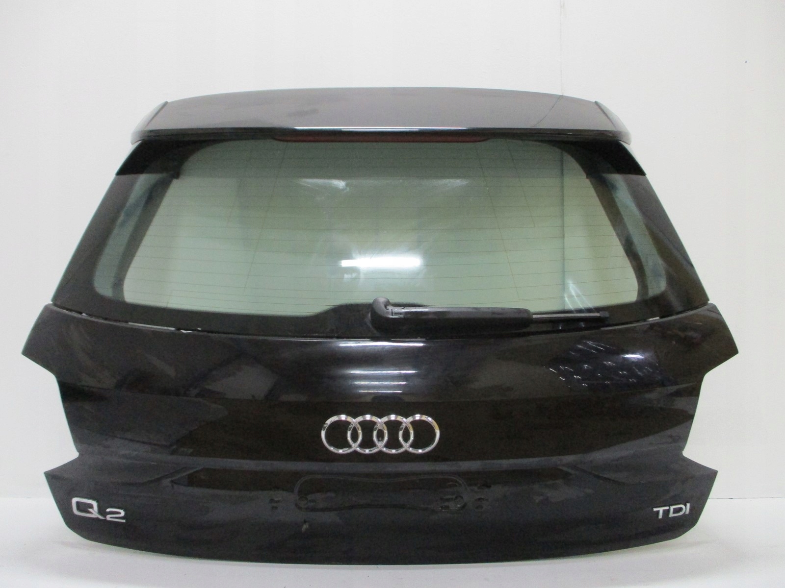 KLAPA TYLNA AUDI Q2 81A 17R