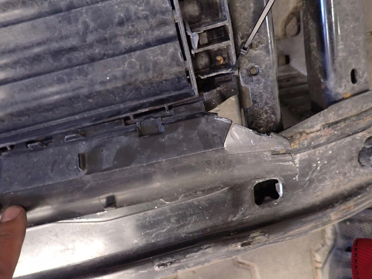 sider below bumper front SKODA OCTAVIA IV 2020- 5E3807109