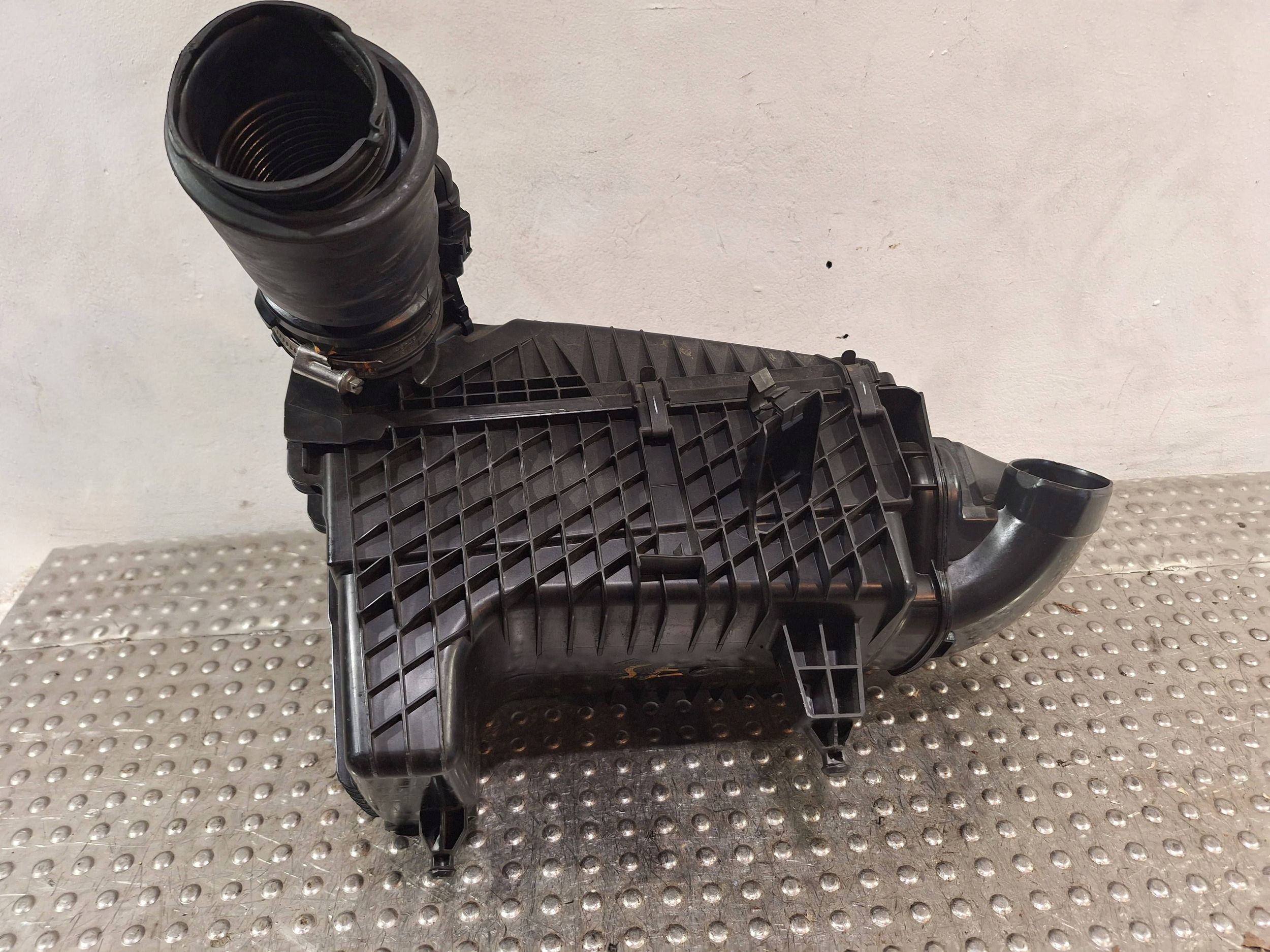 Gehäuse filter luft 165007664R RENAULT ESPACE V 2.0 DCI 19