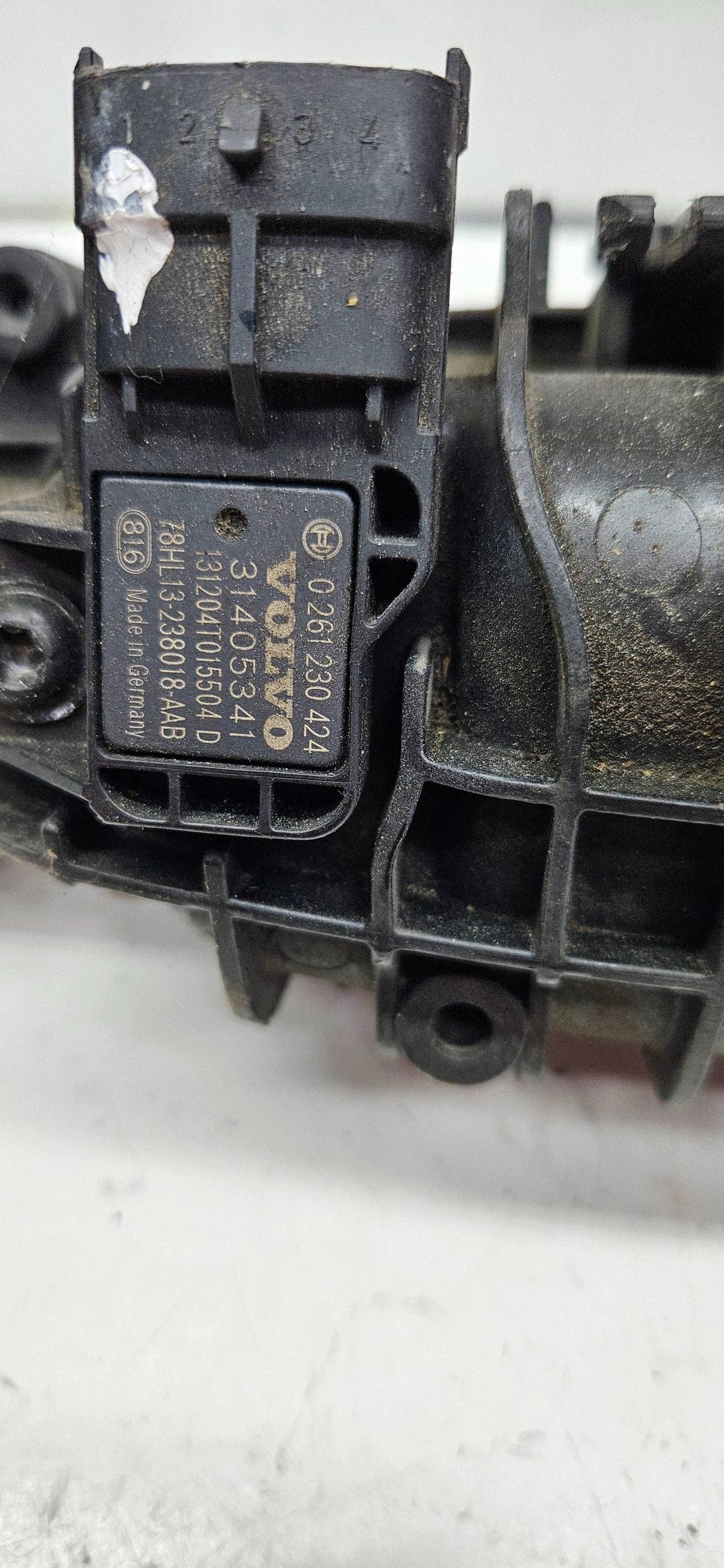 Volvo XC60 1 2.0d intake manifold dolotowy 31411751