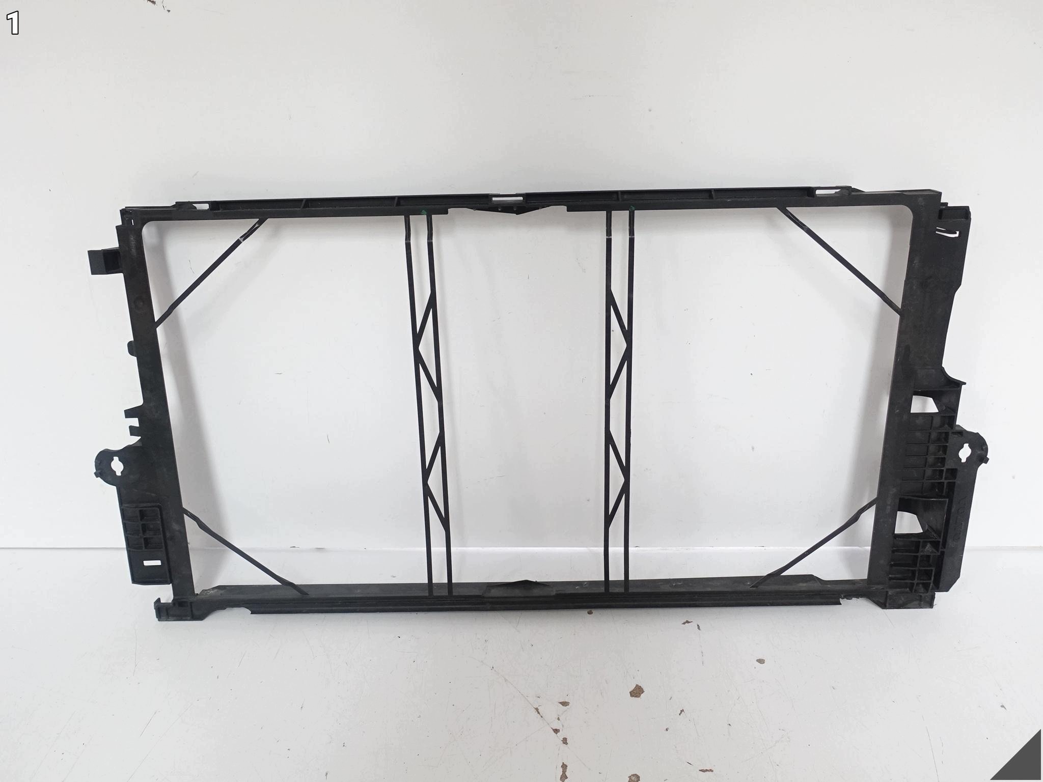 VOLVO XC90 II 15-24 holder frame radiator support panel for radiators 313387421
