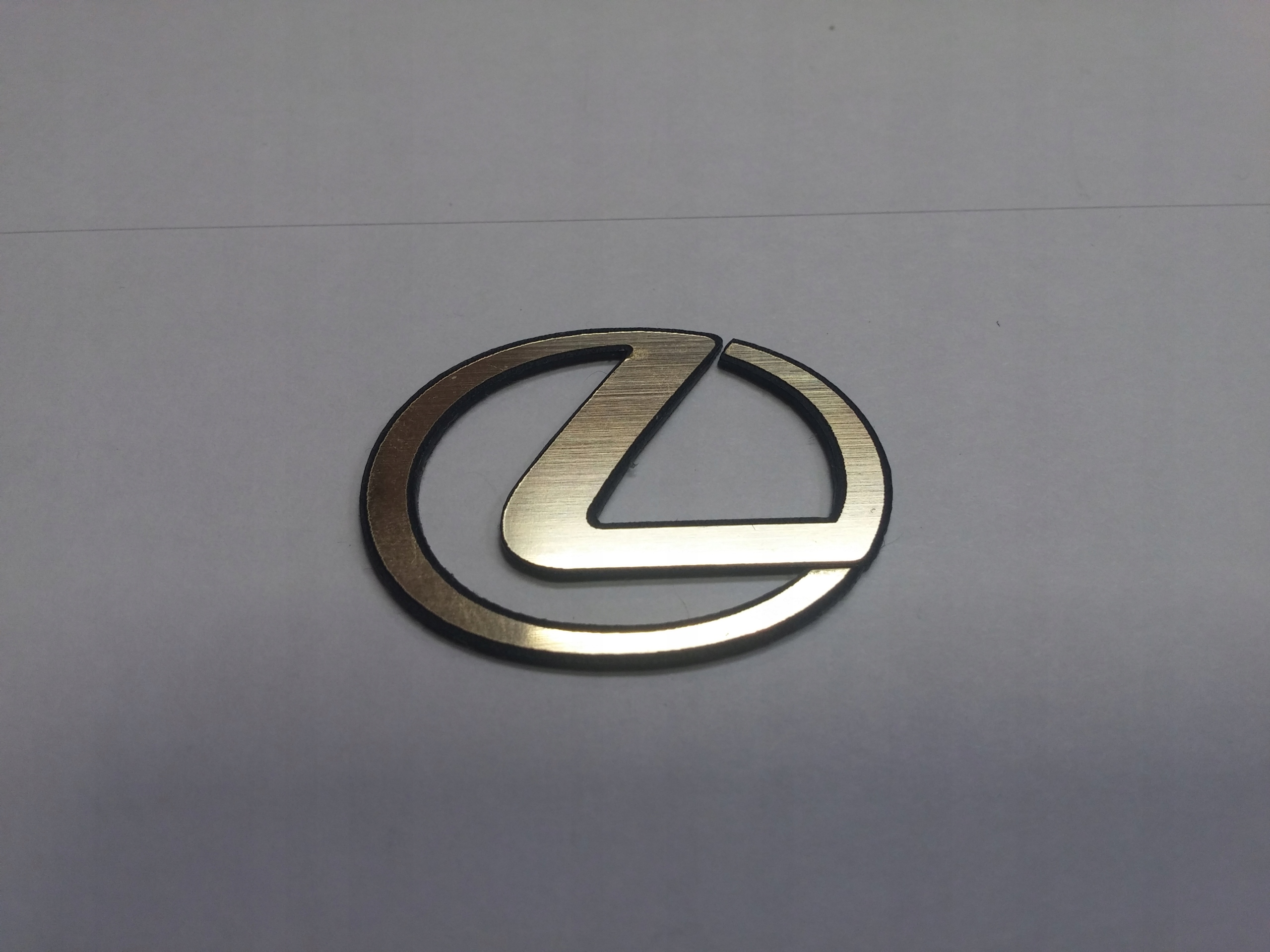 

Lexus naklejka emblemat logo 40 x 25mm *złota