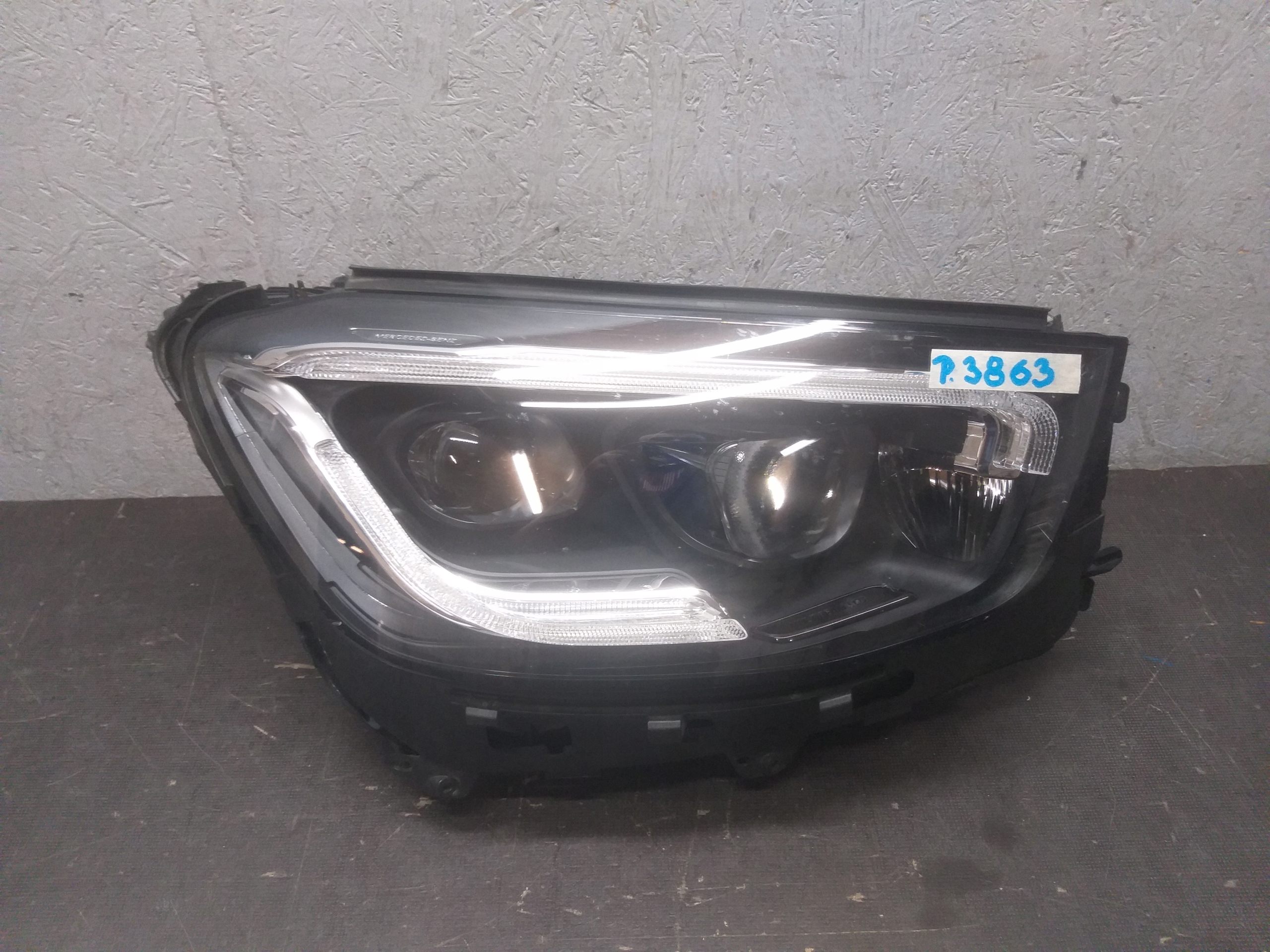 light front right MERCEDES GLC W253 MULTIBEAM A2539067203