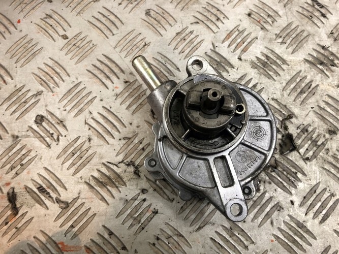 POMPA VACUM VITO 639 SPRINTER 2.2 CDI A6462300165 Typ silnika Diesel