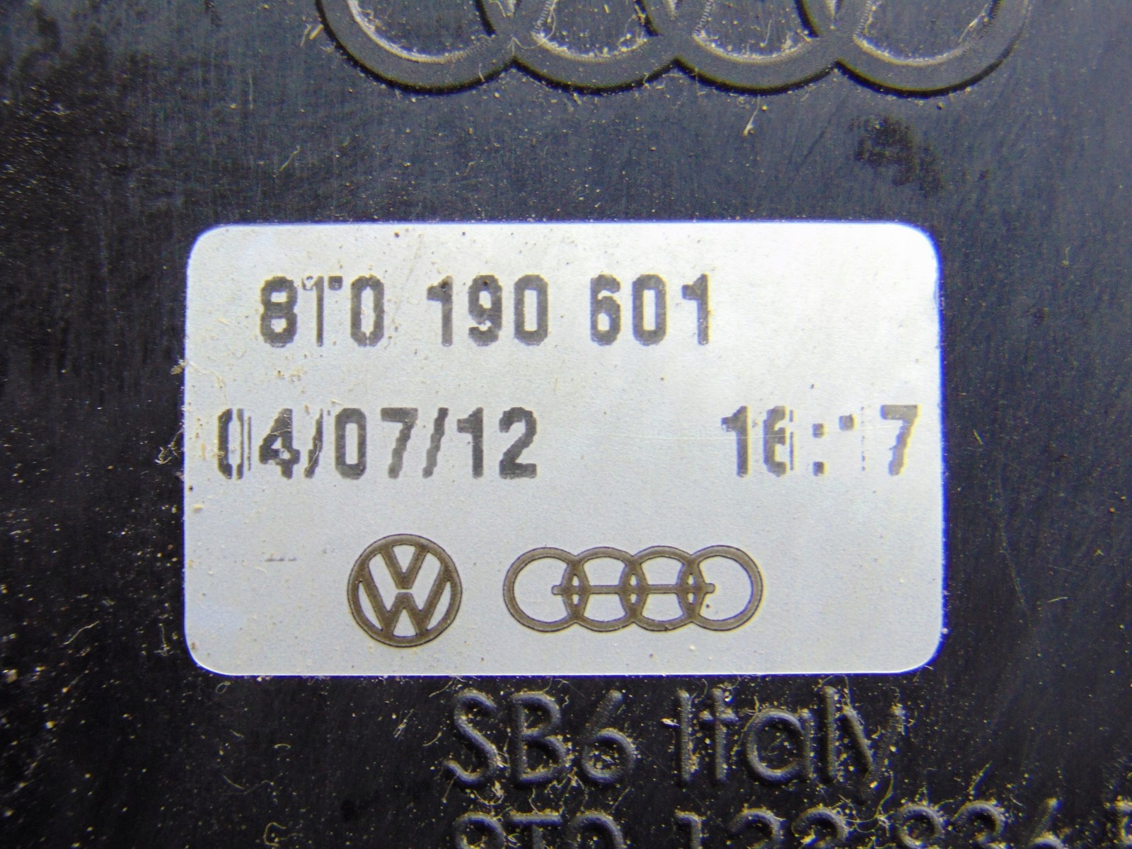 Gehäuse filter luft AUDI RS4 B8 4.2 V8 8T0133835B