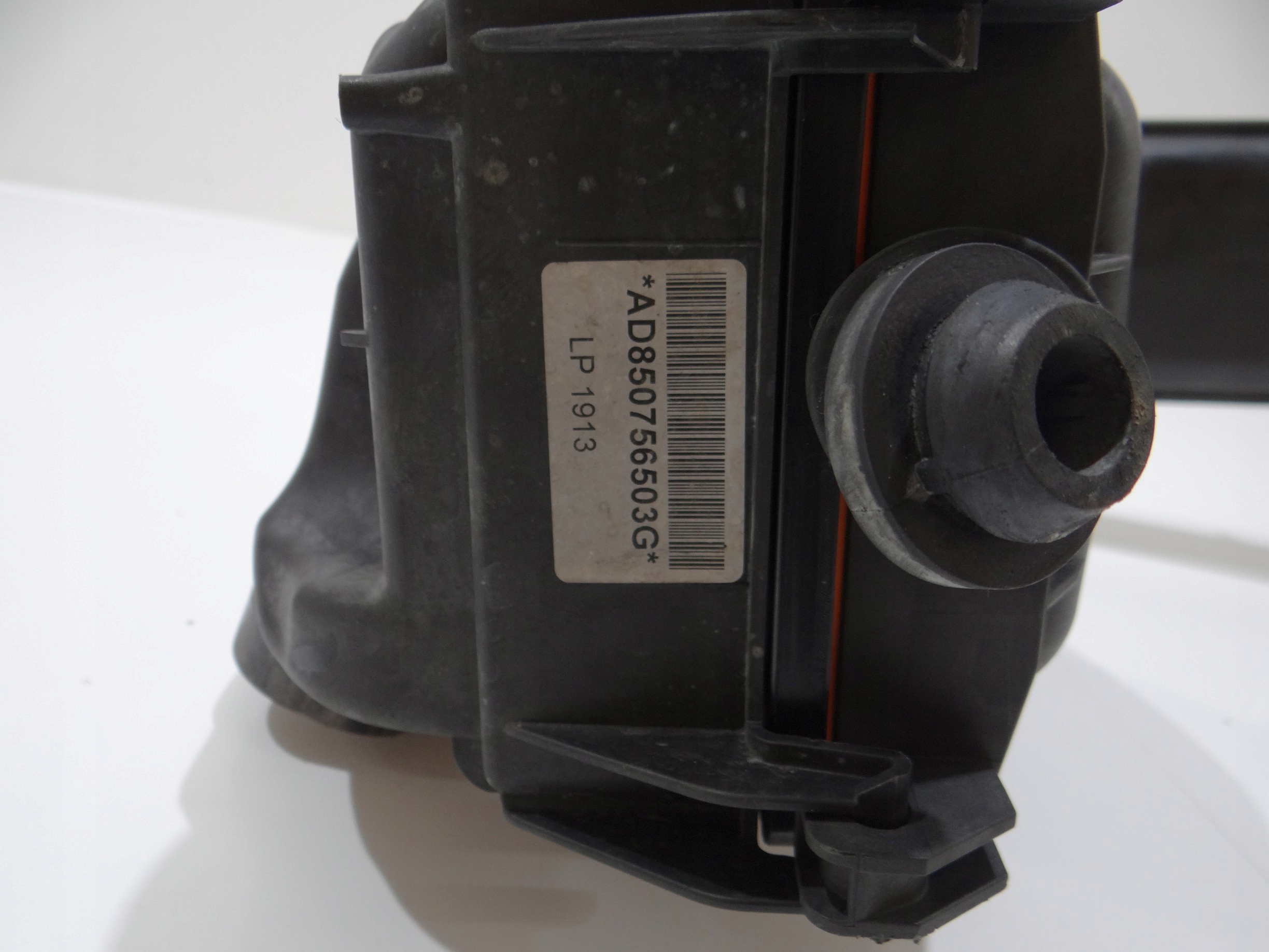 Gehäuse filter luft BMW X3 F25 N57 3.0D 8507565