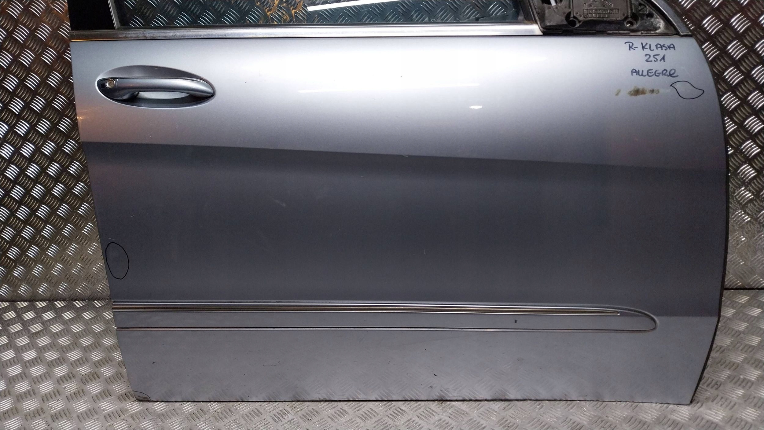 door front right MERCEDES R-KLASA W251 05